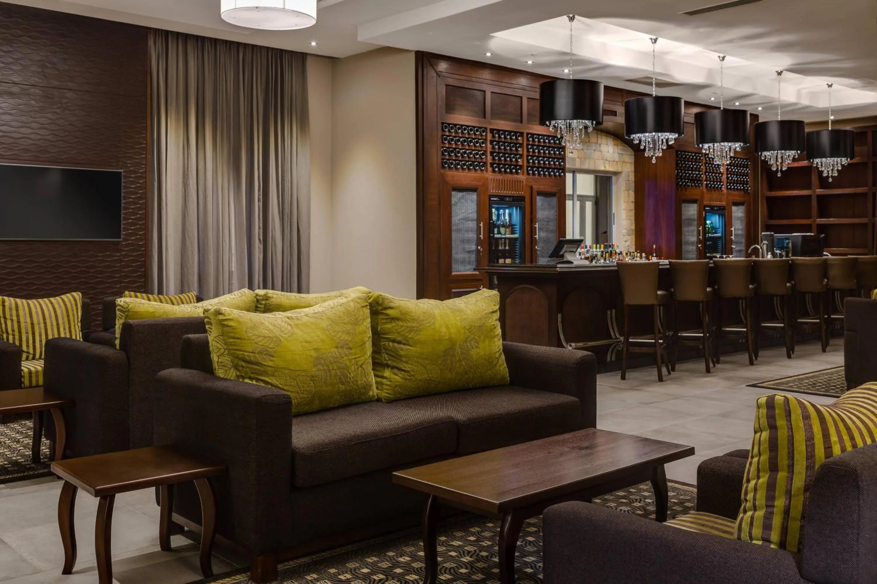 Lobby or reception in Protea Hotel by Marriott Owerri Select