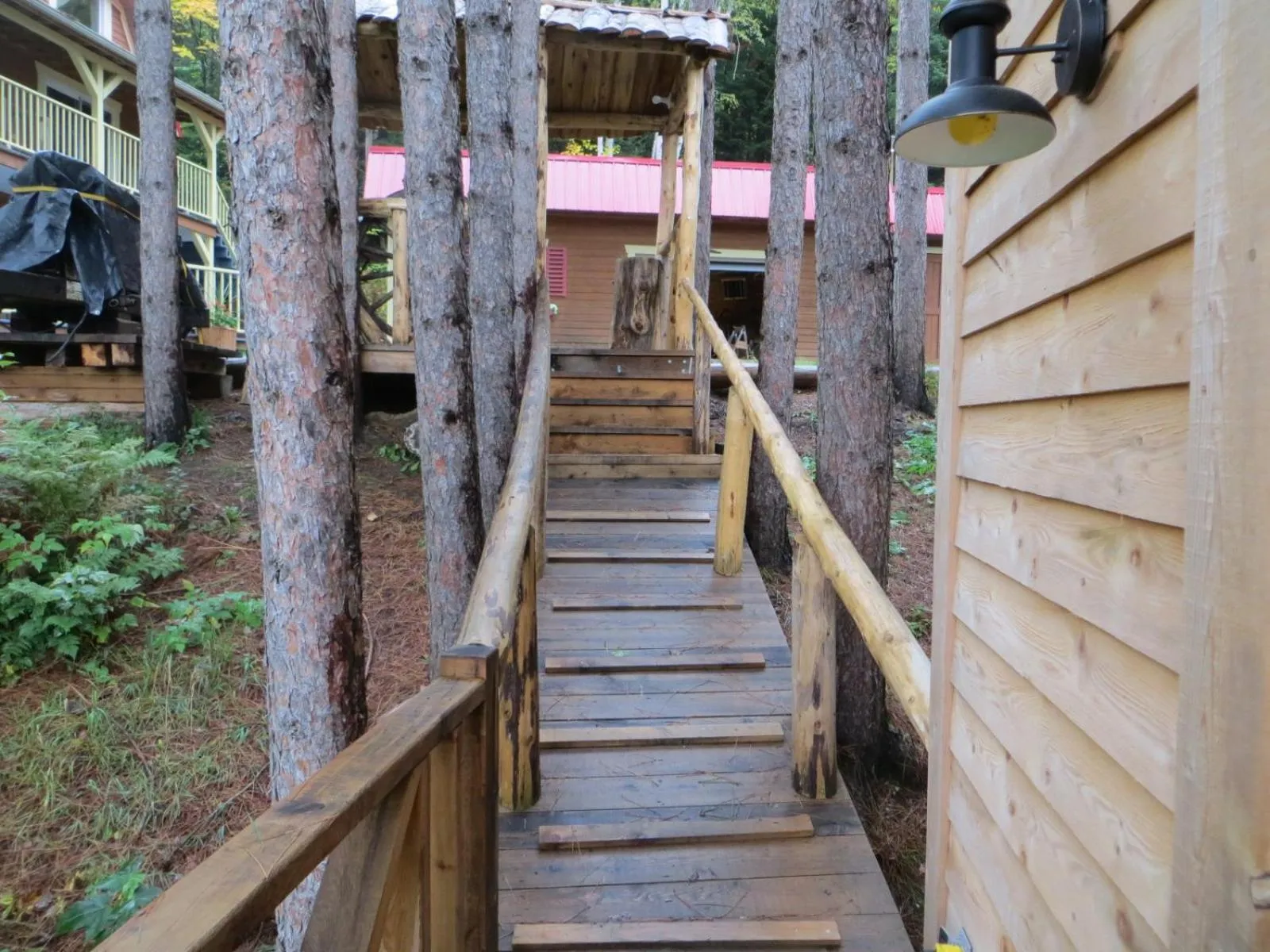 Facade/entrance in La maison sous les arbres