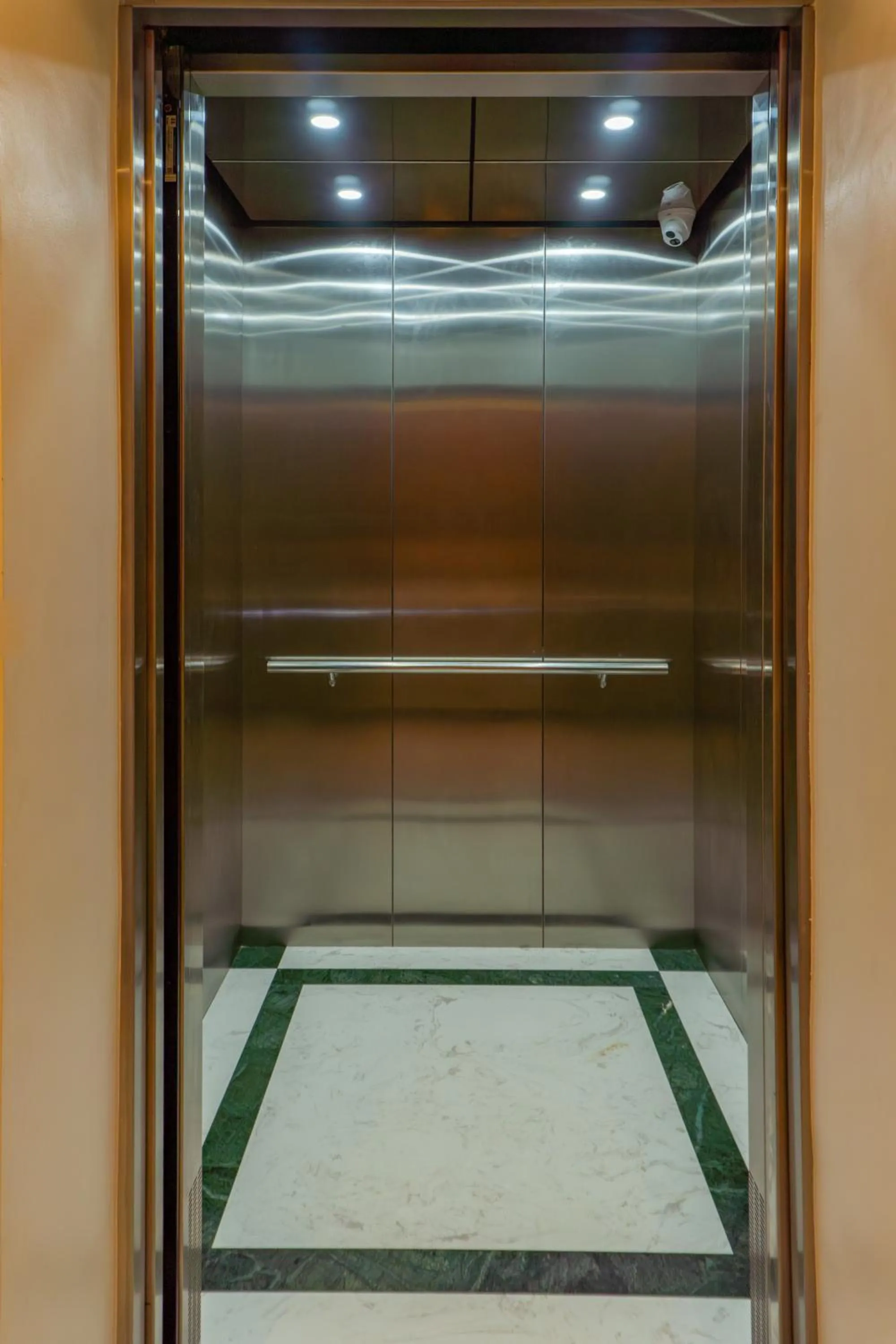 elevator in Red Coconut Beach Hotel Boracay