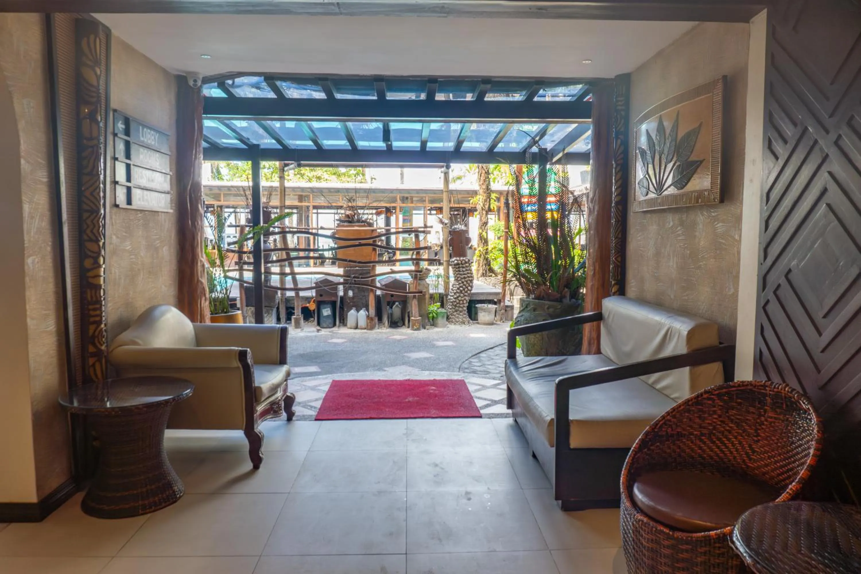 Lobby or reception in Red Coconut Beach Hotel Boracay