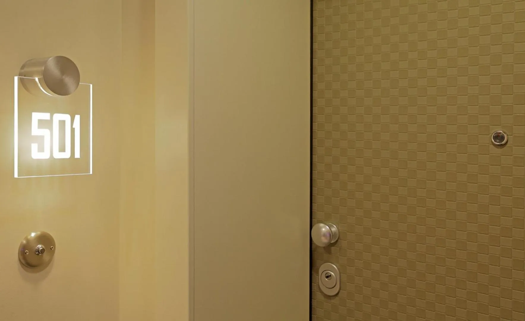 Area and facilities in Athens Mosaico Suites & Apartments