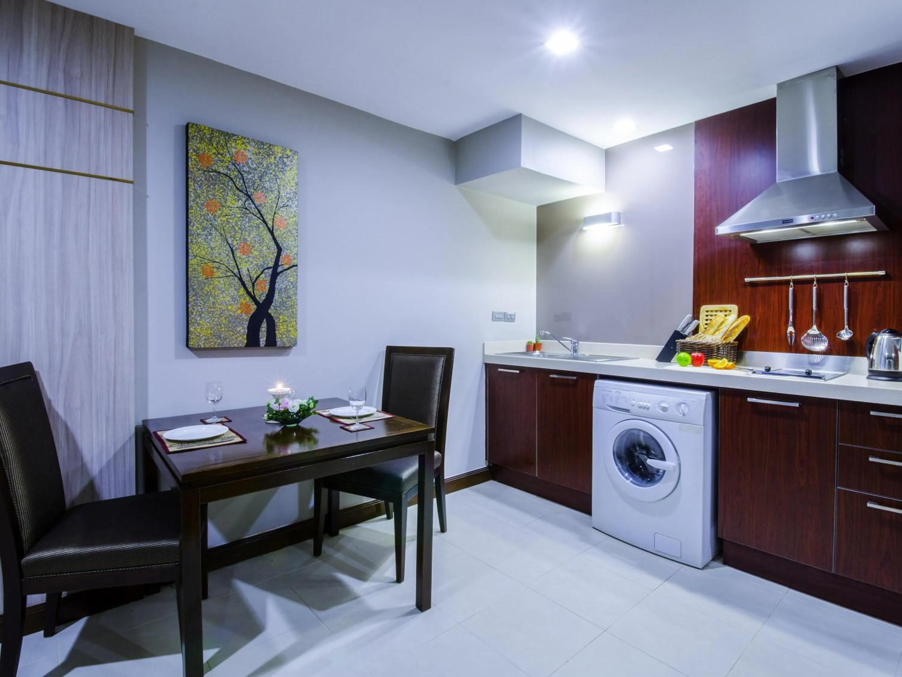 Bedroom in Grand Mercure Bangkok Asoke Residence