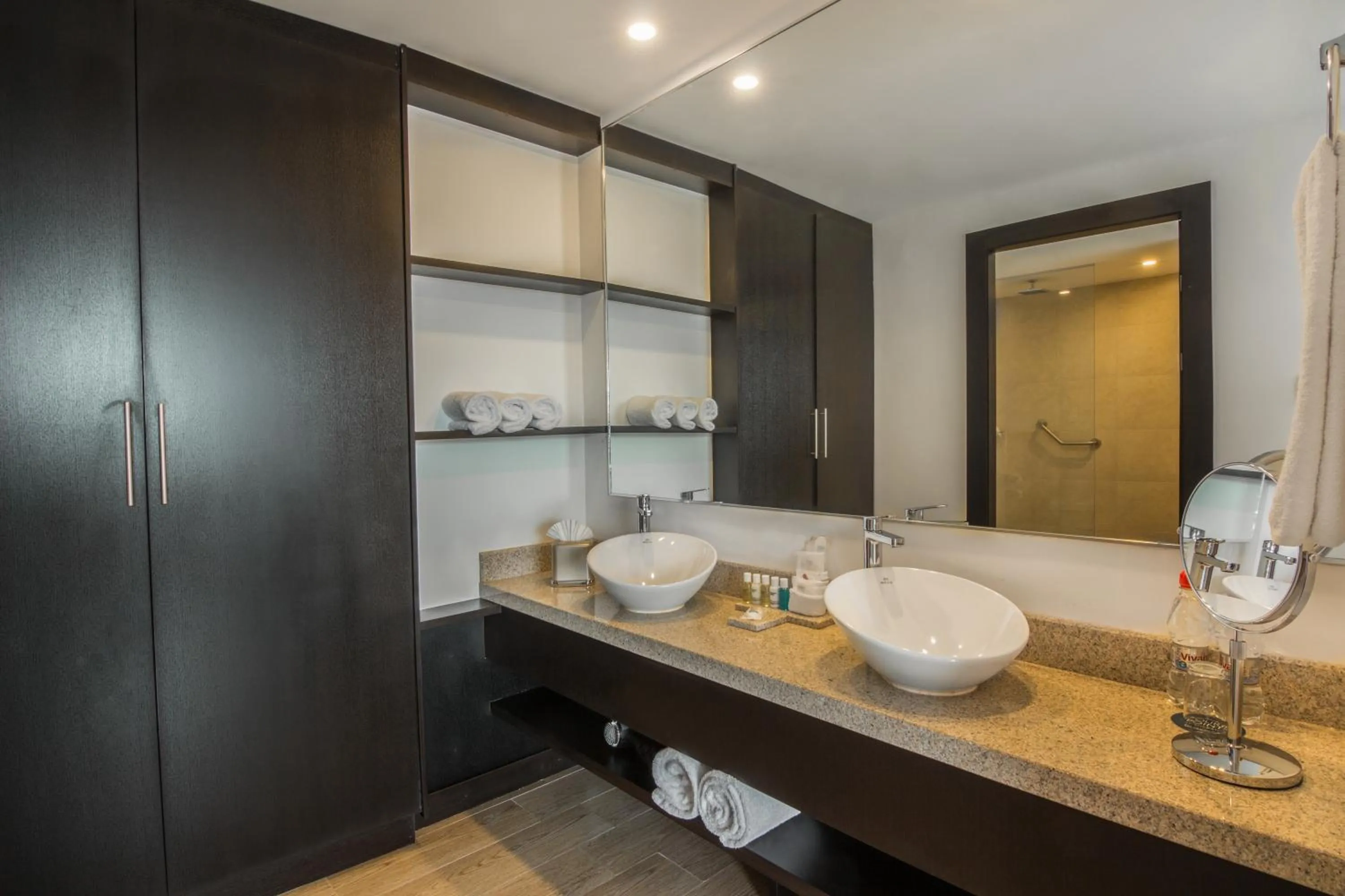 Bathroom in Four Points by Sheraton Cuenca