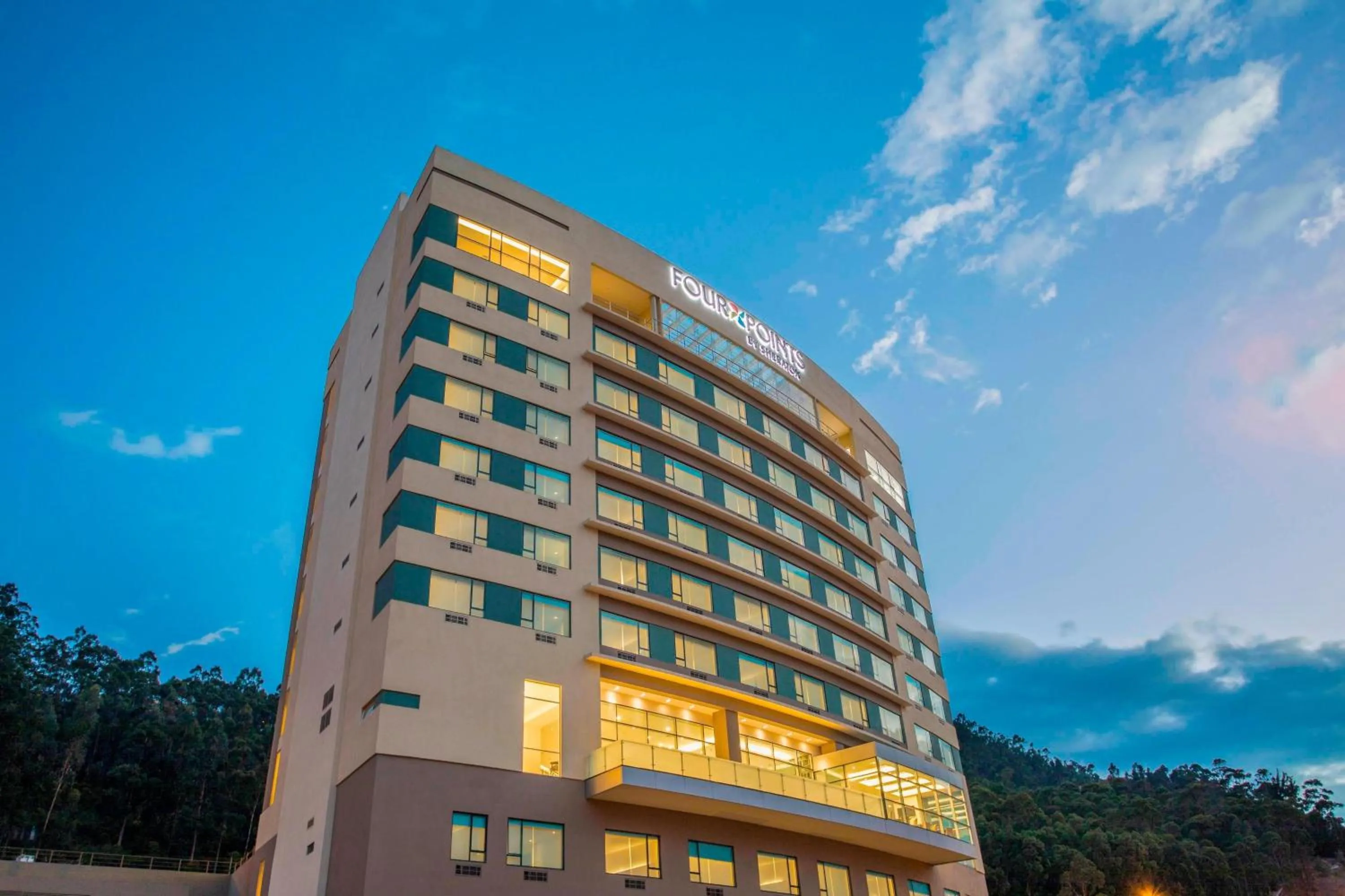 Property building in Four Points by Sheraton Cuenca
