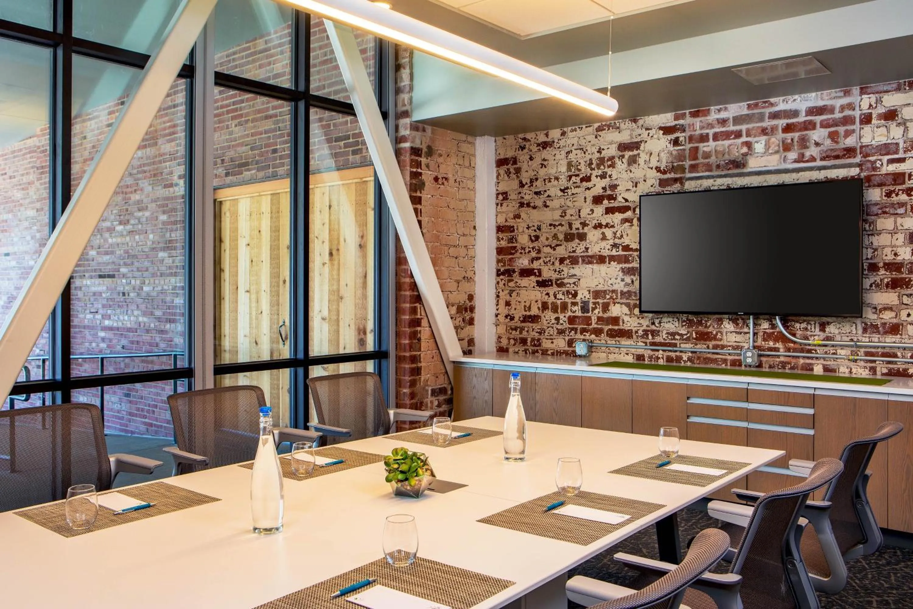 Meeting/conference room in Element Moline