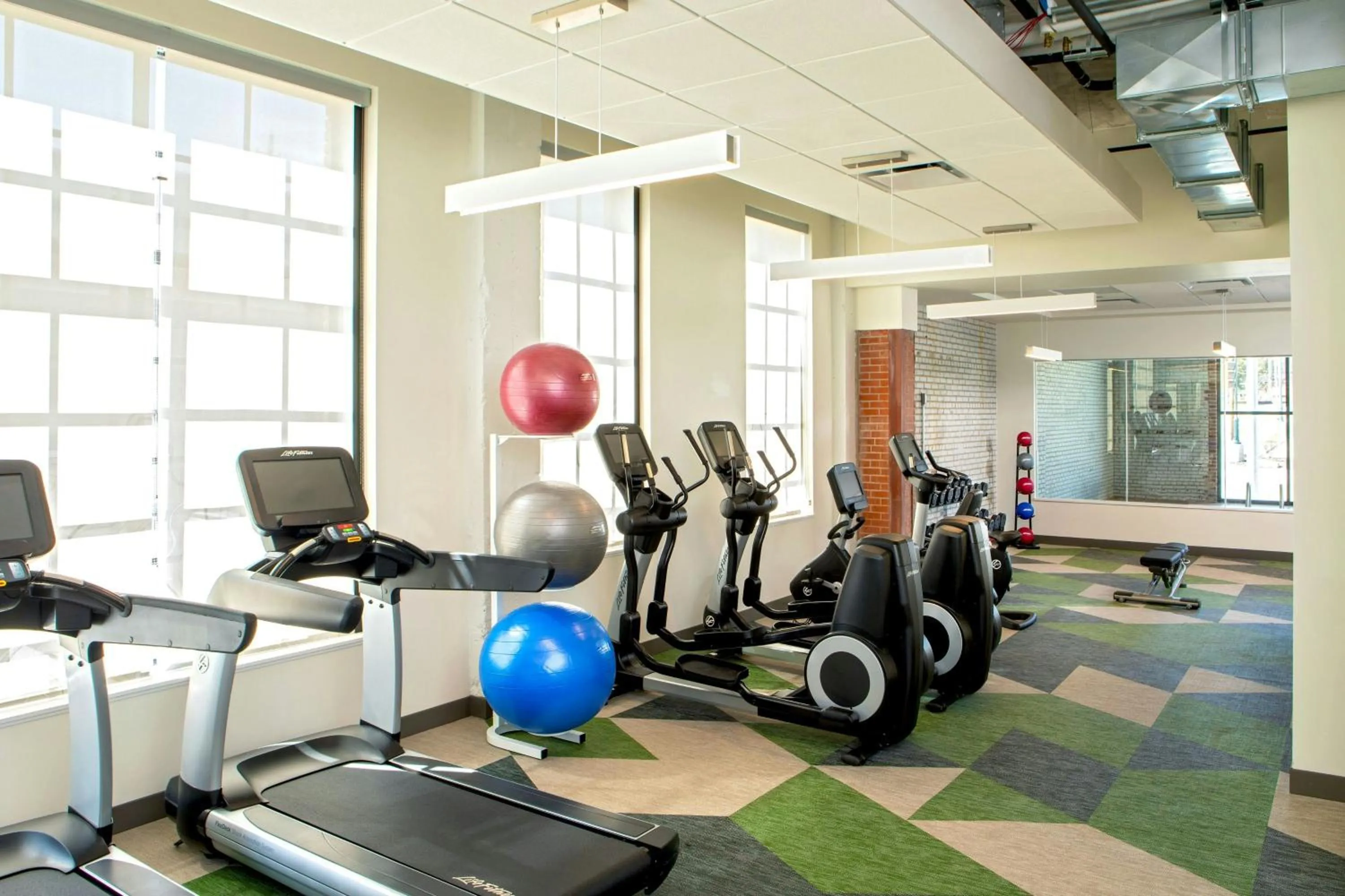 Fitness centre/facilities in Element Moline