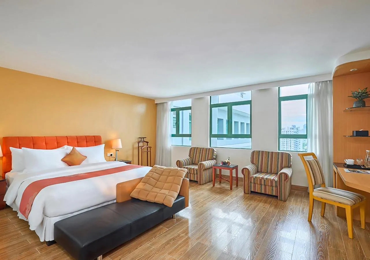 Bed in Fortuna Hotel Hanoi