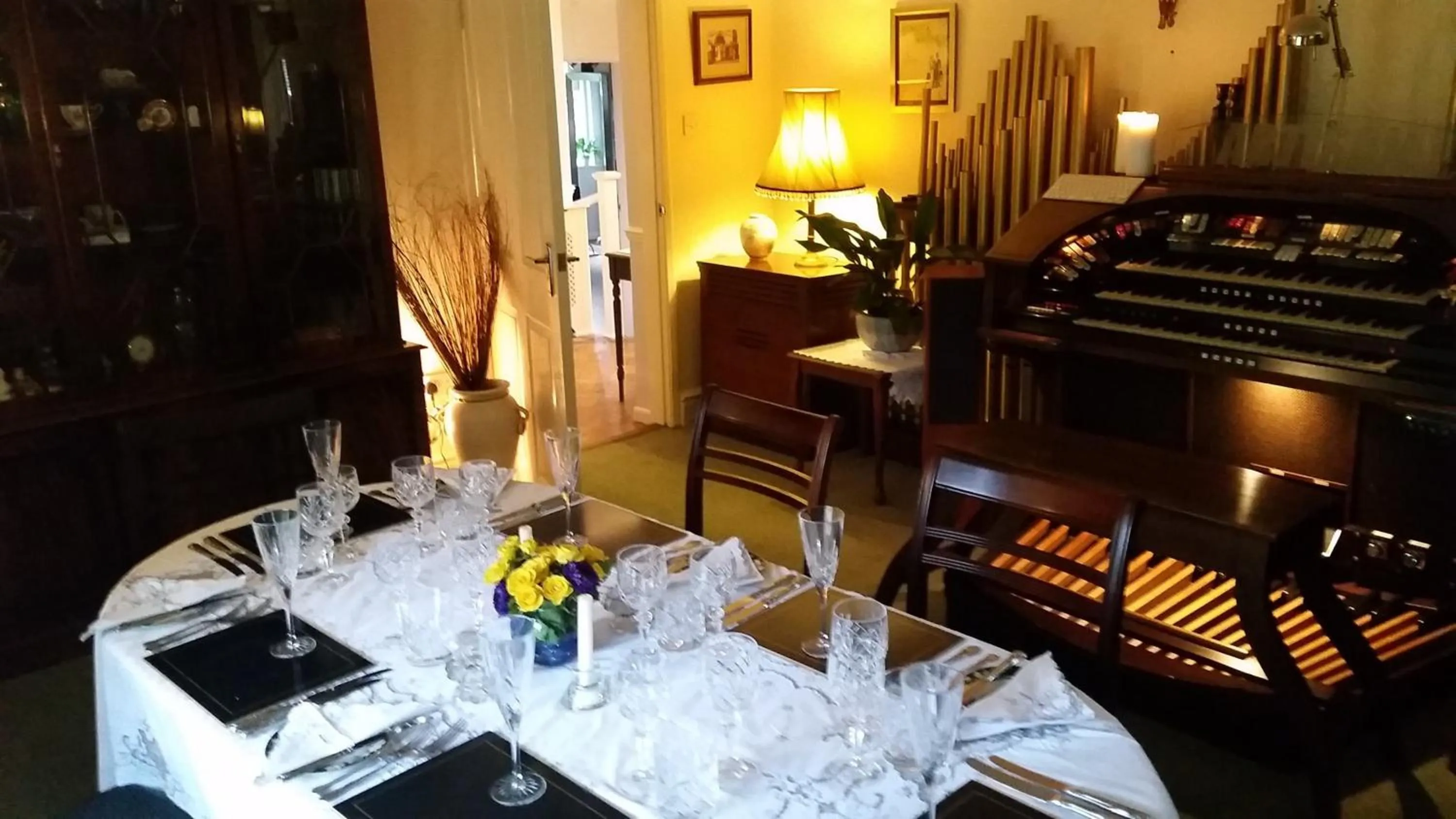 Dining area in Mackworth House Farm