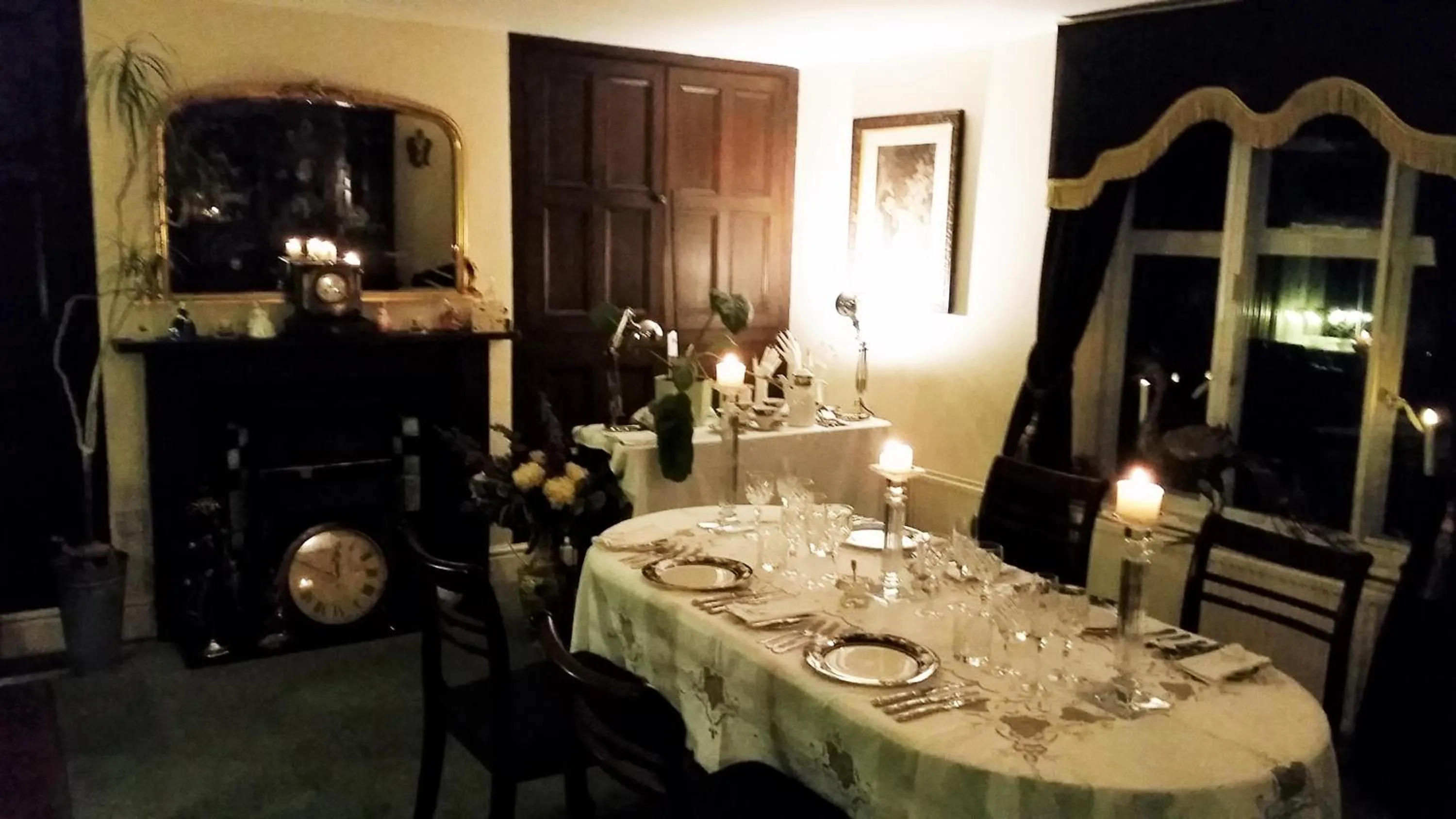 Dining area in Mackworth House Farm