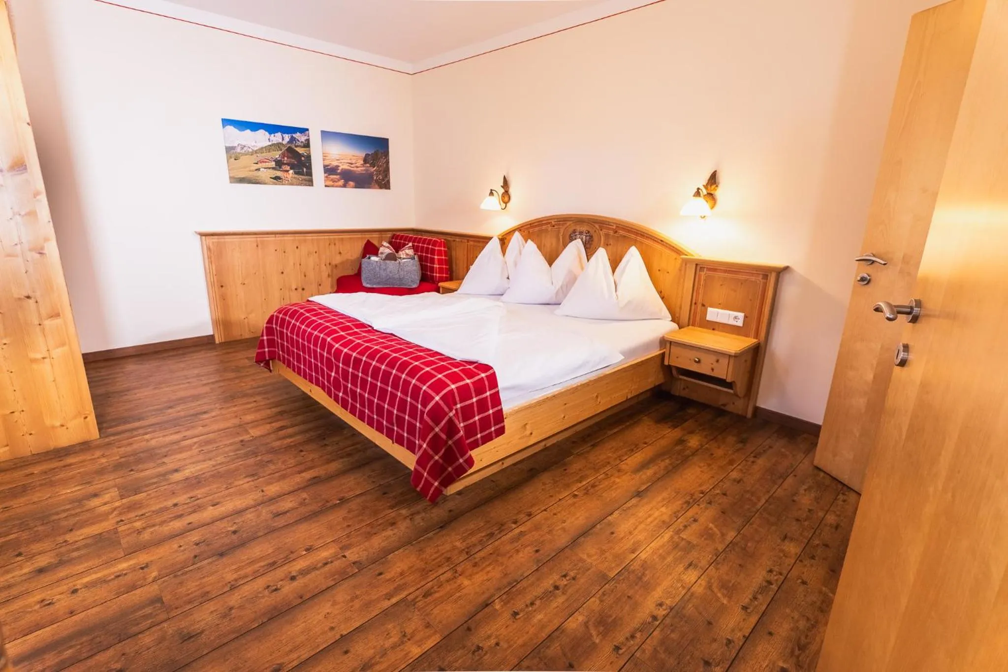 Bedroom, Bed in Hotel Lindenhof