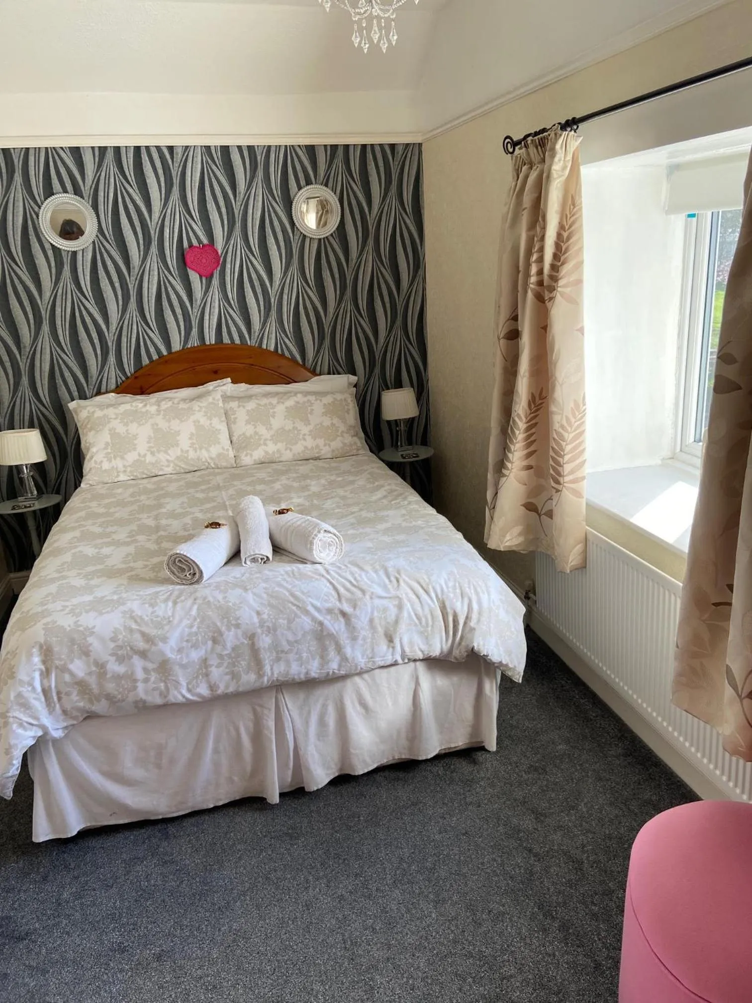 Bedroom, Bed in Nettleton Country House