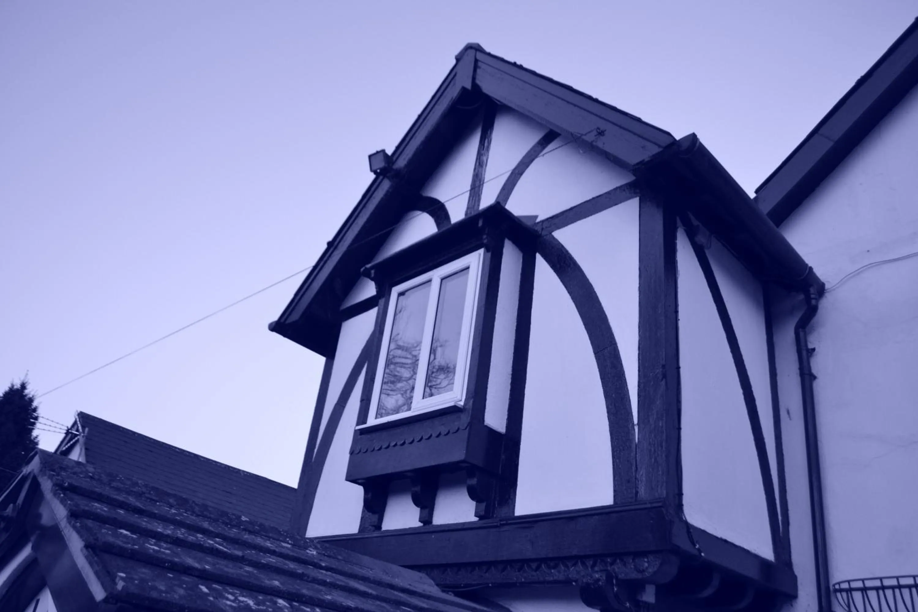 Property building in Nettleton Country House