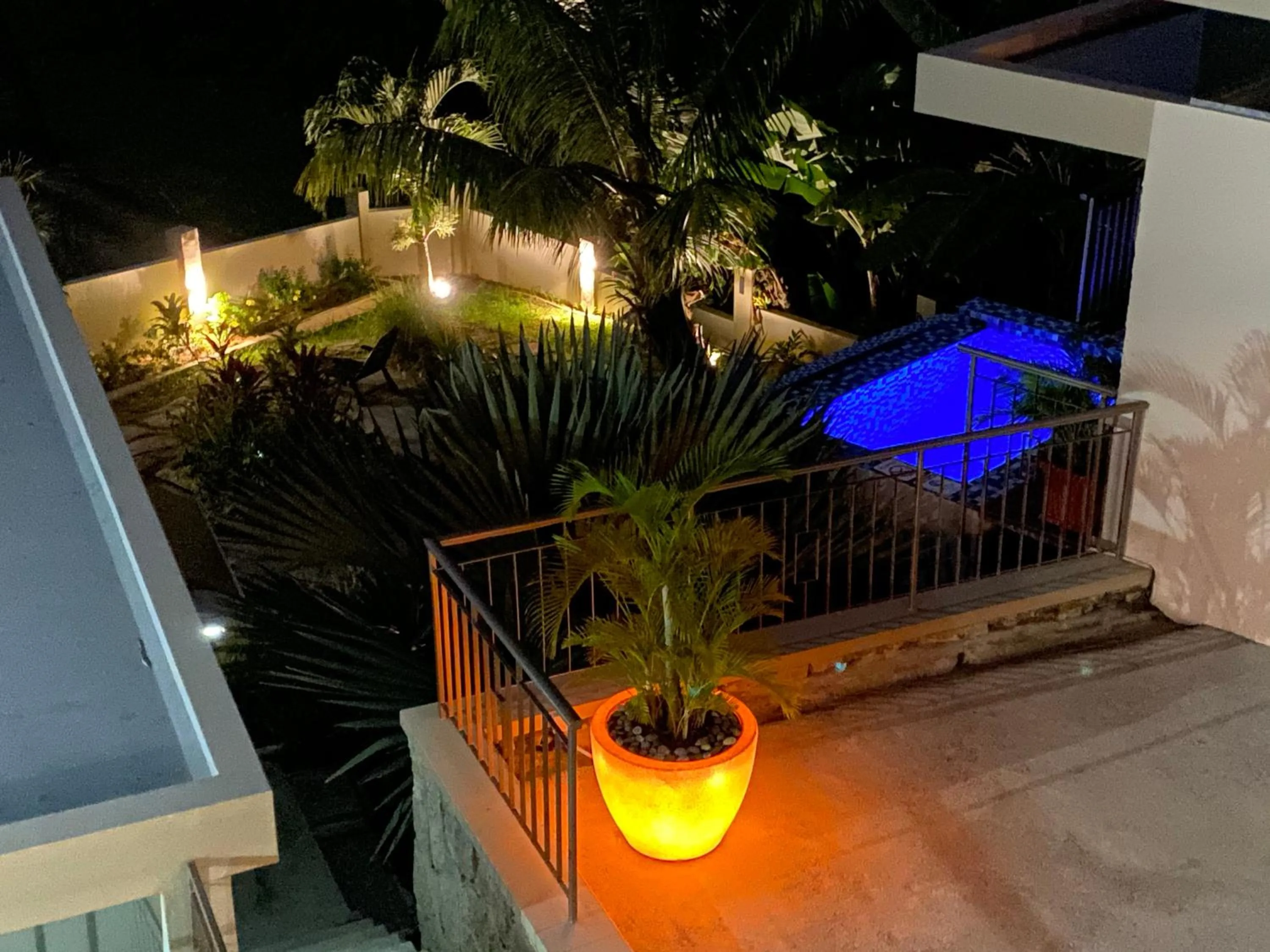 Night in Moulin Kann Villas