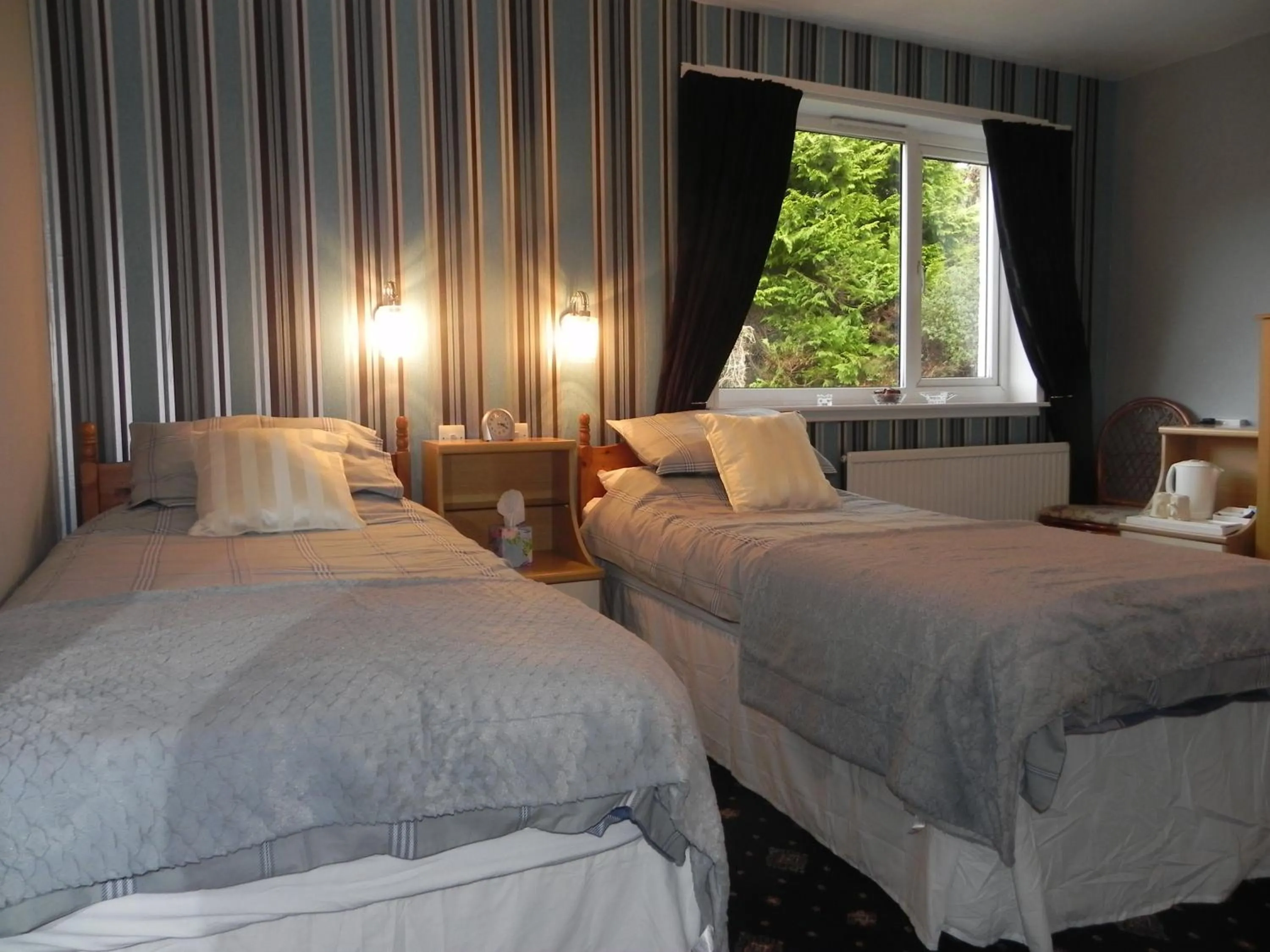 Bed in glenardran house