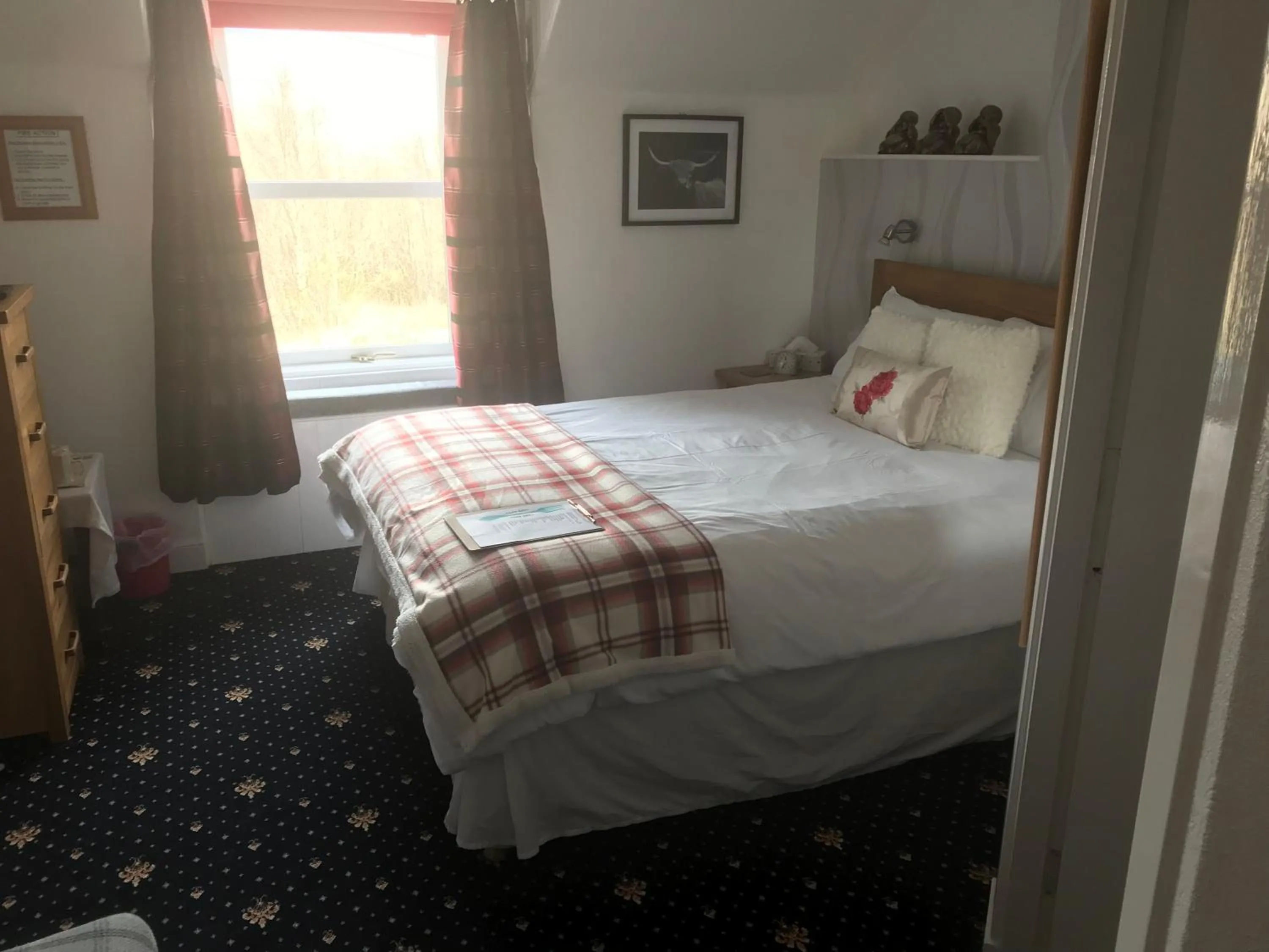 Bed in glenardran house
