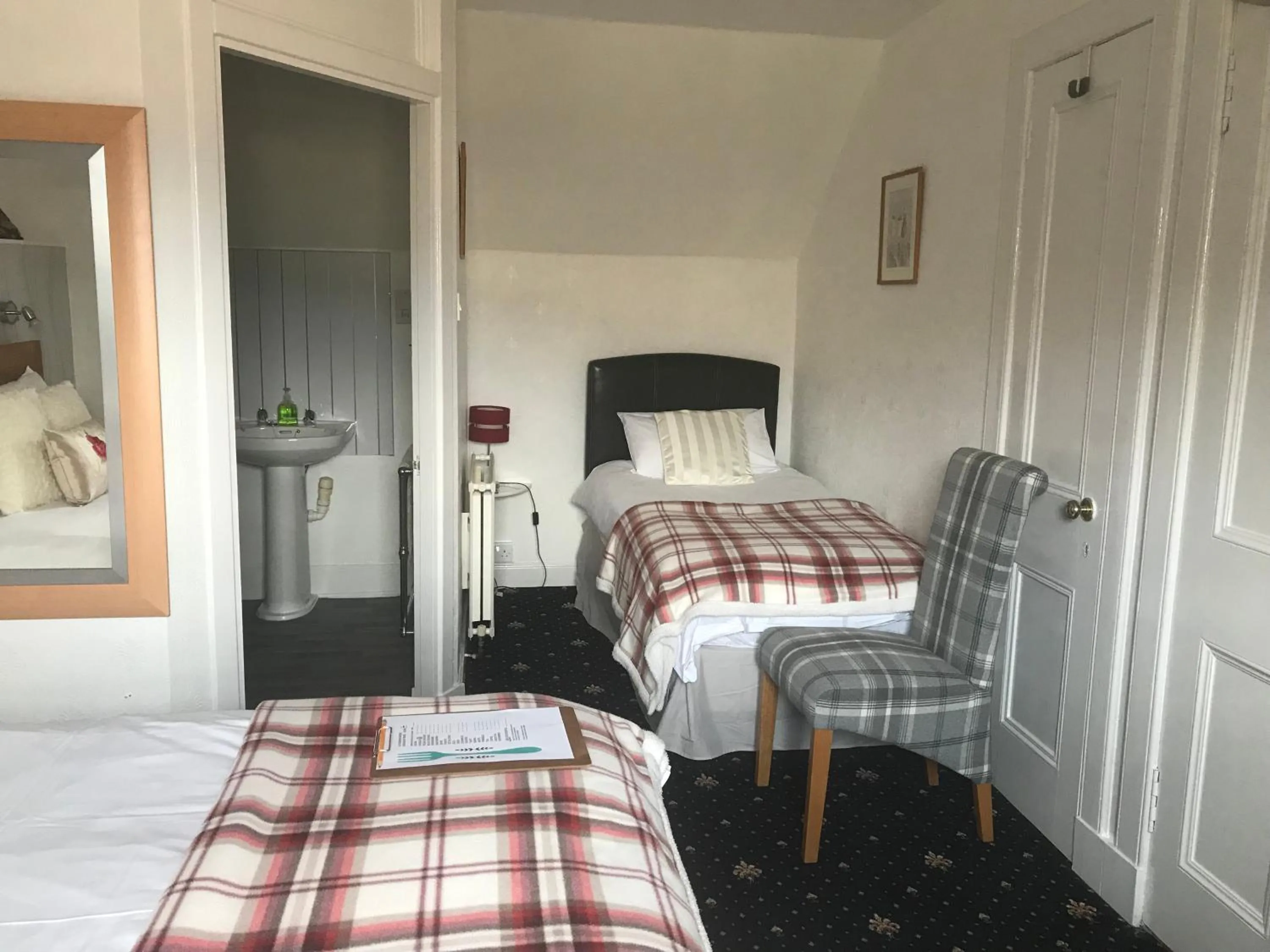 Bed in glenardran house