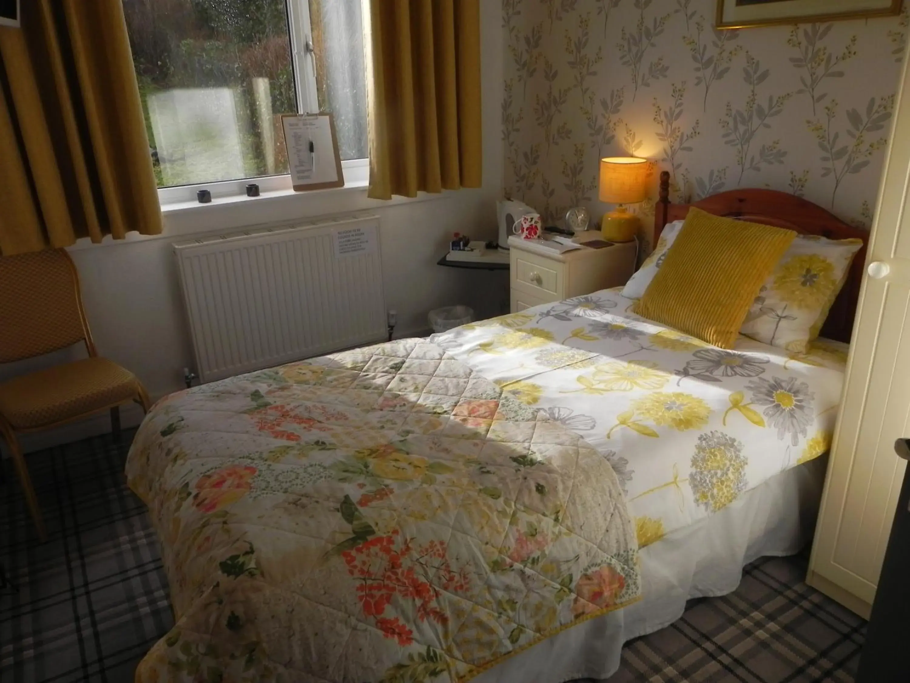Single Room with Shower - single occupancy in glenardran house Single Room with Shower - single occupancy in glenardran house