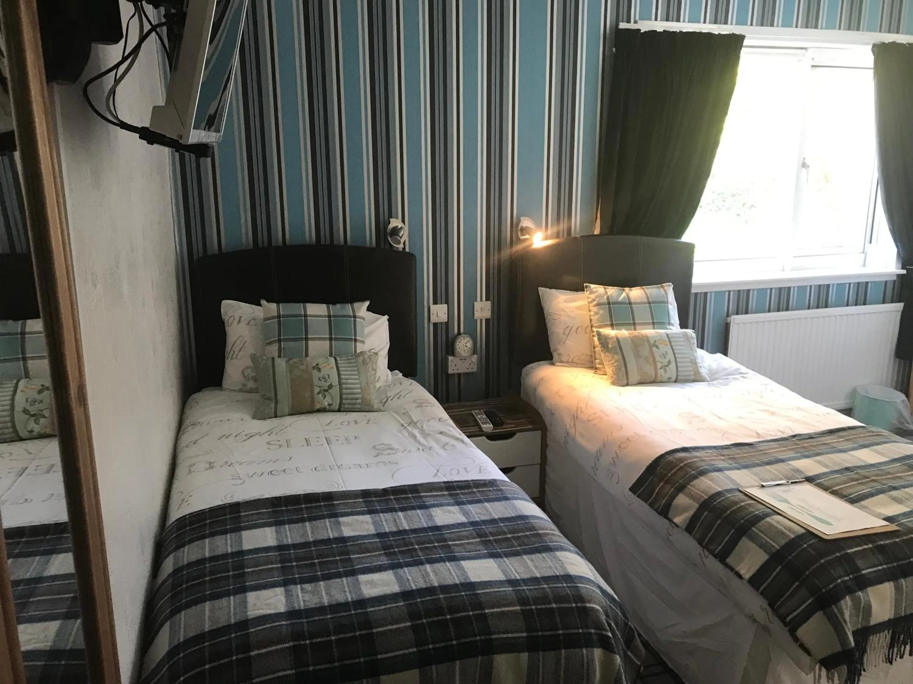 Bed in glenardran house
