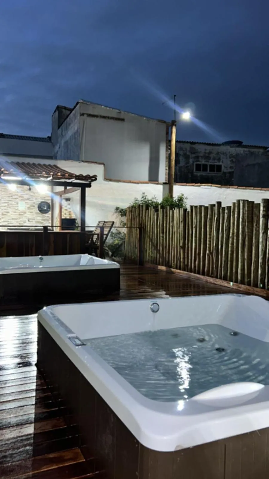 Hot Tub in Pousada Loft Praia dos Anjos