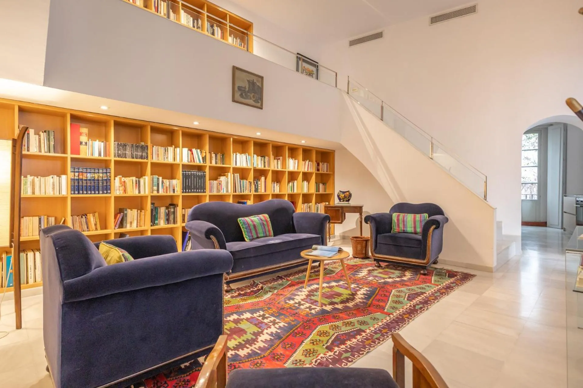 Palacio Marmoles by Valcambre