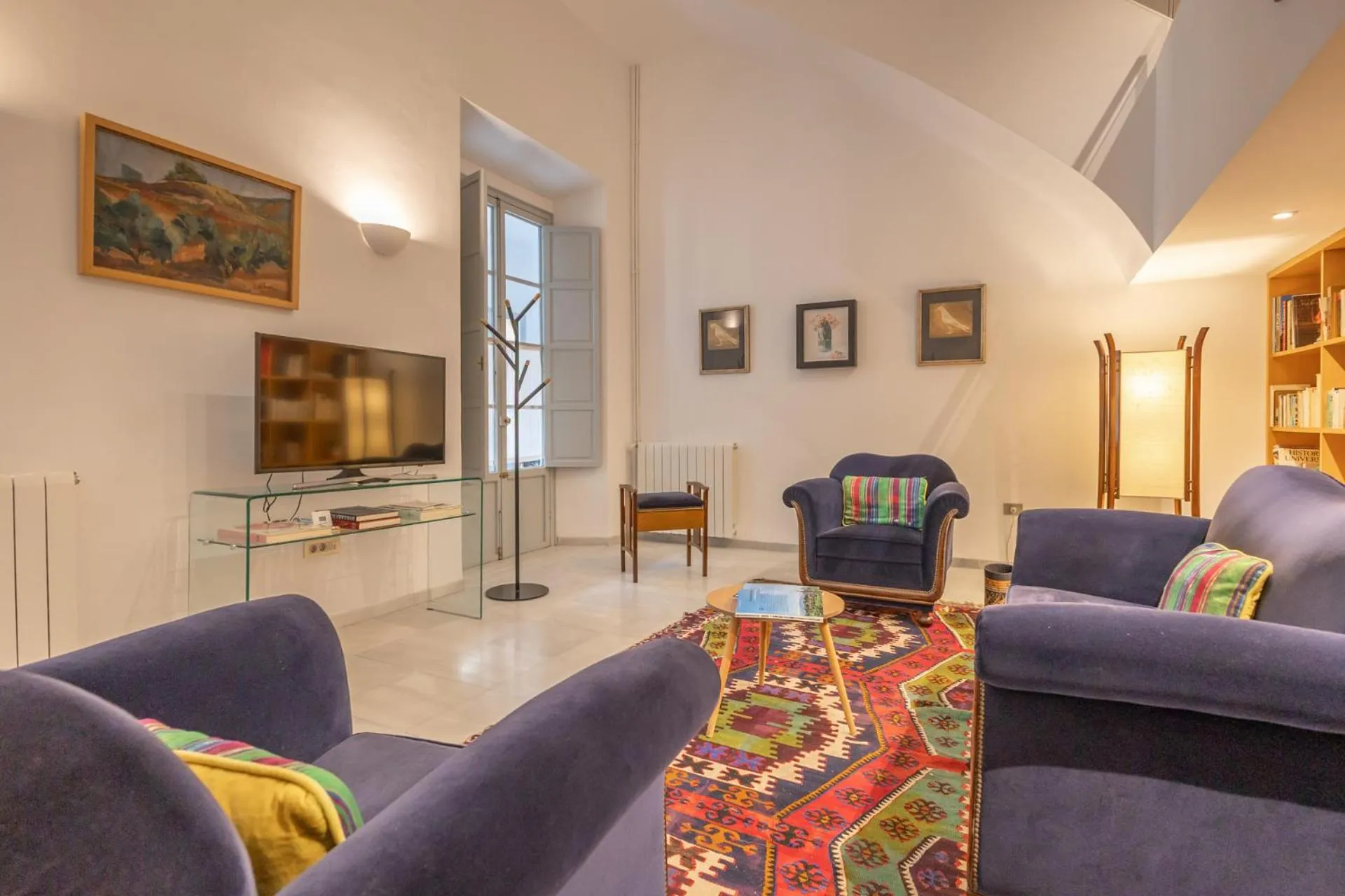 Palacio Marmoles by Valcambre