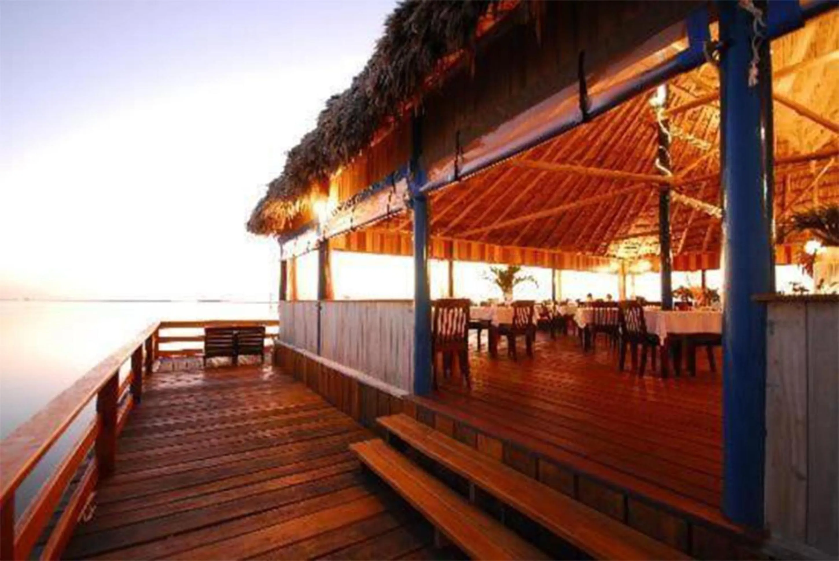 Restaurant/places to eat in Brahma Blue Resort