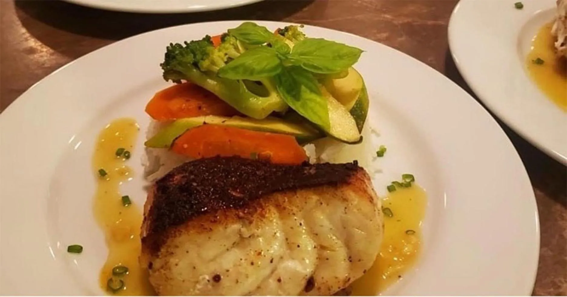 Restaurant/places to eat in Brahma Blue Resort