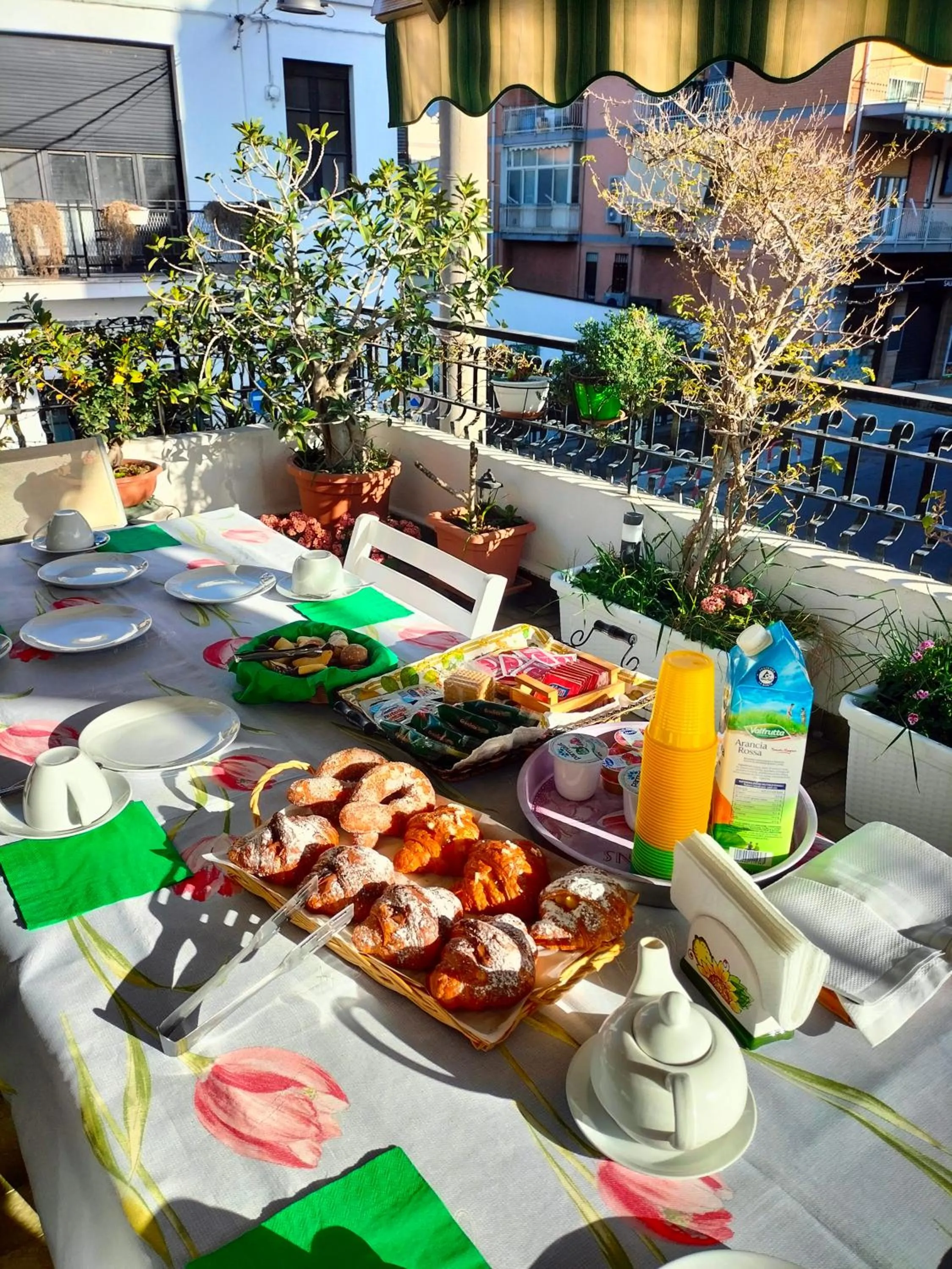 Lunch in La Castellese