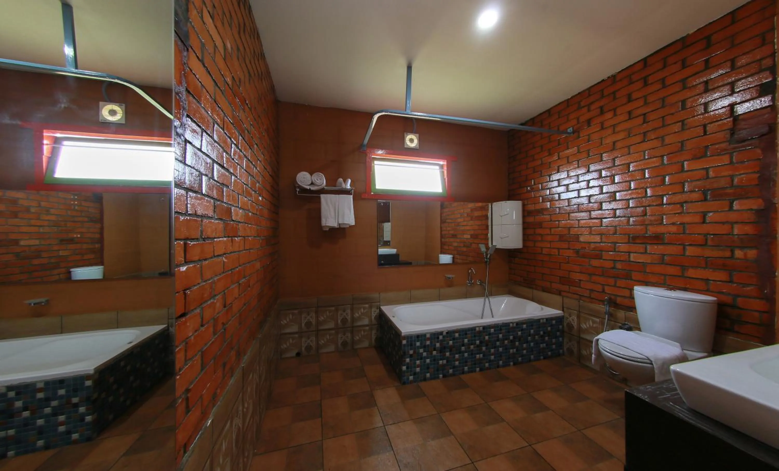 Bathroom, Bed in Woodgreens Heritage Resorts