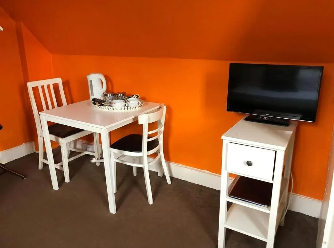 TV and multimedia in Caspian Hotel