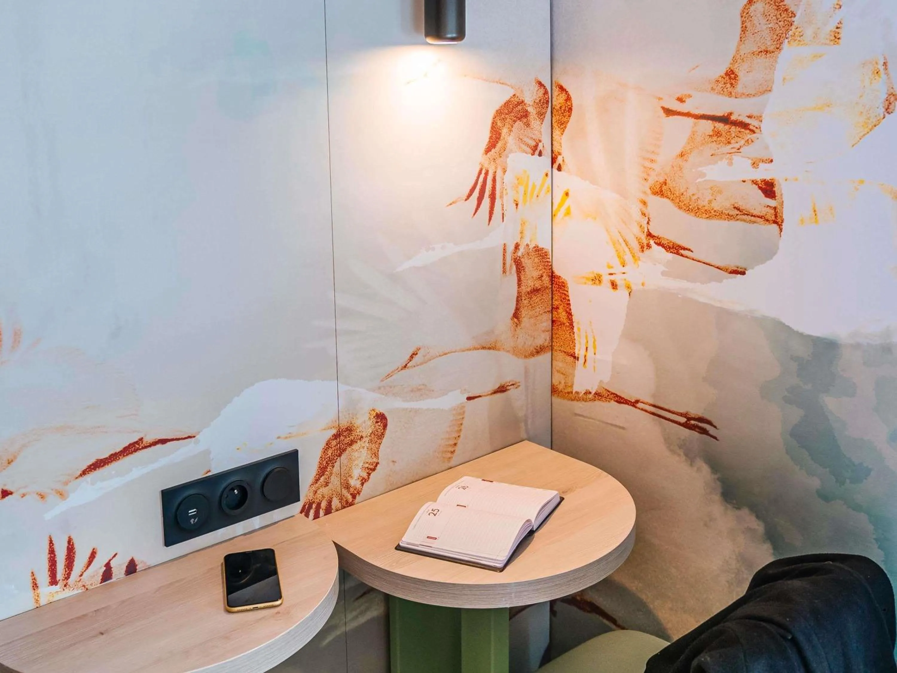 Bedroom in ibis Styles Antibes