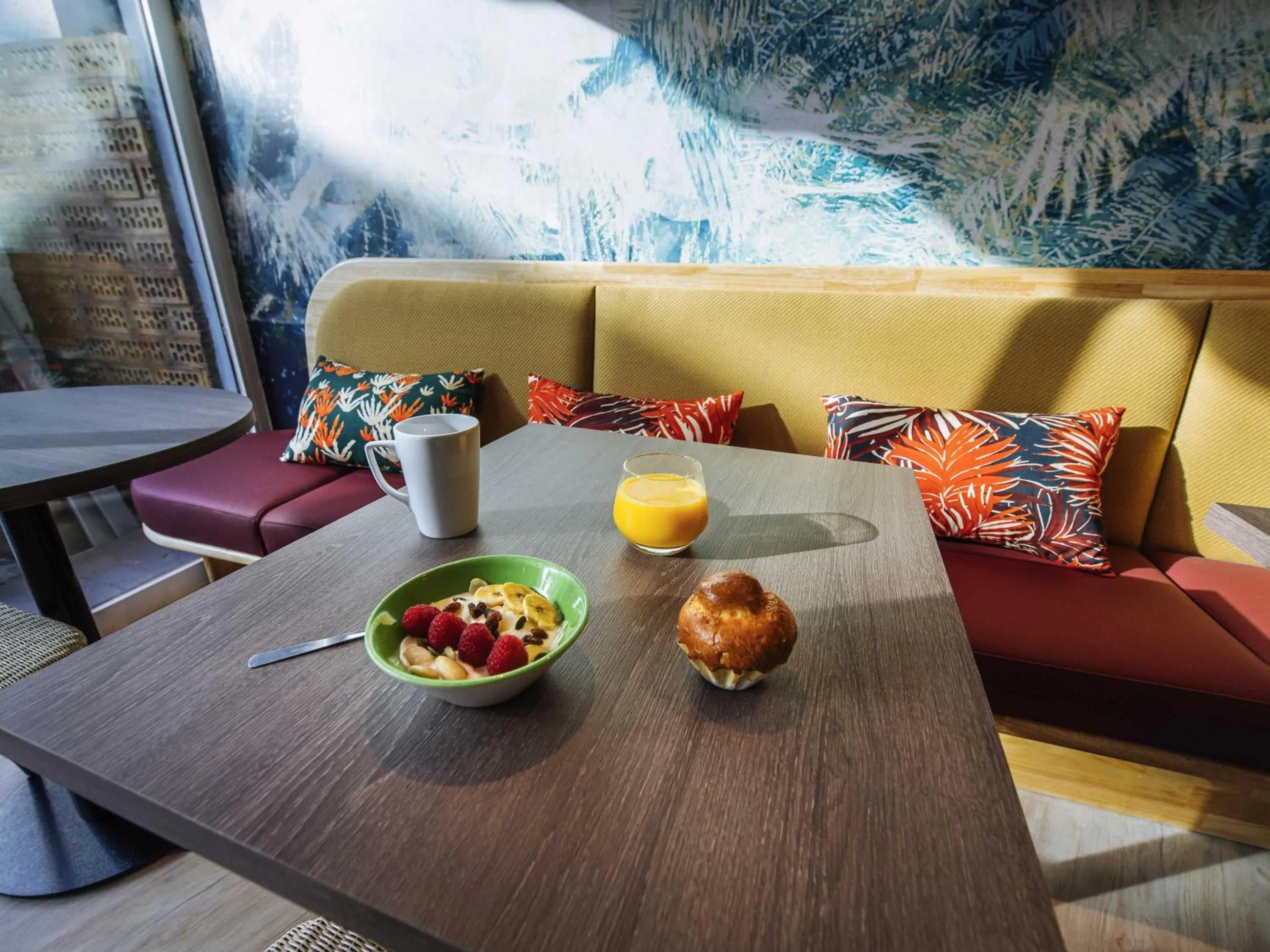 Breakfast in ibis Styles Antibes