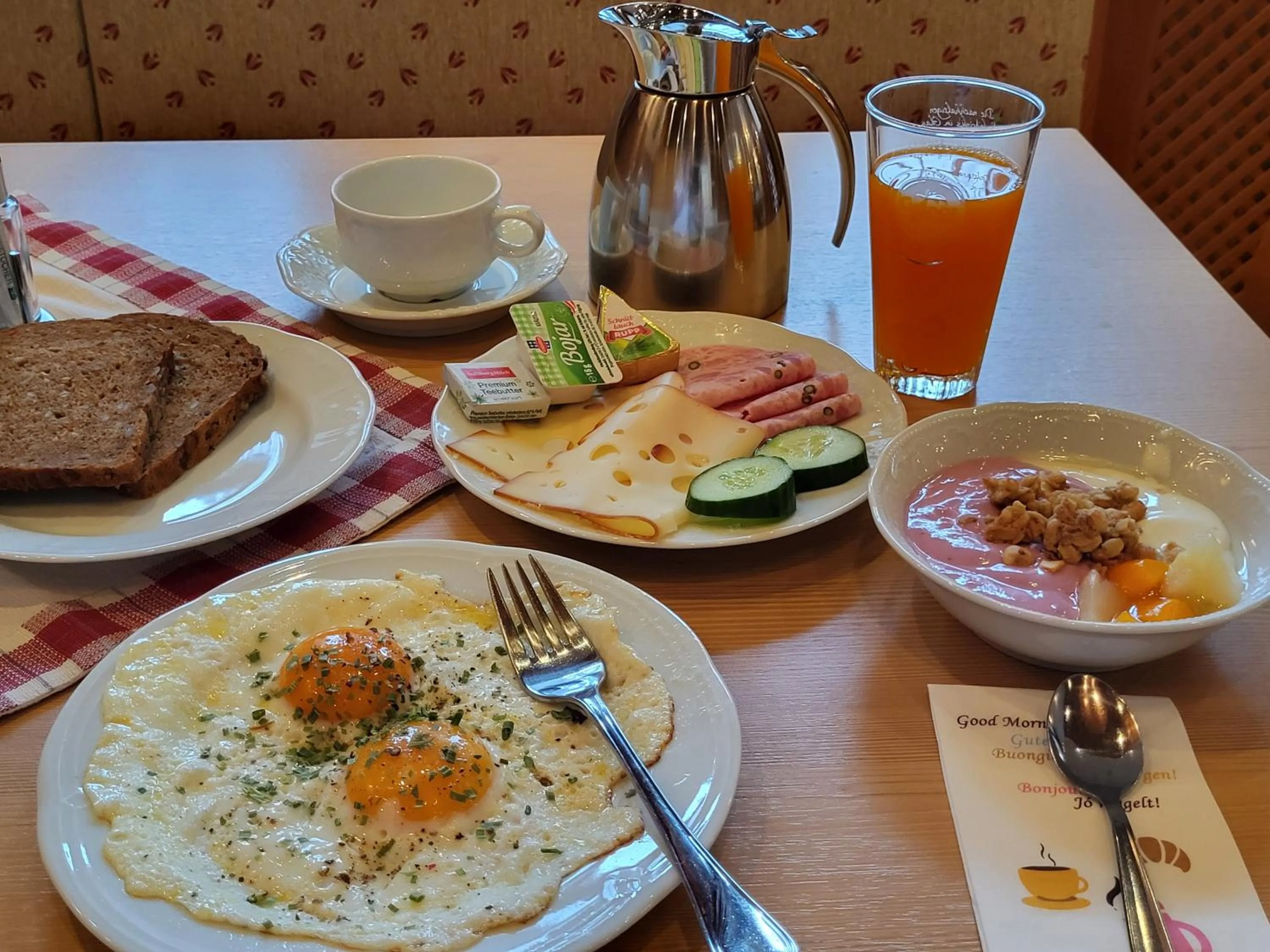 Breakfast in Hotel Garni Landhaus Trenkenbach