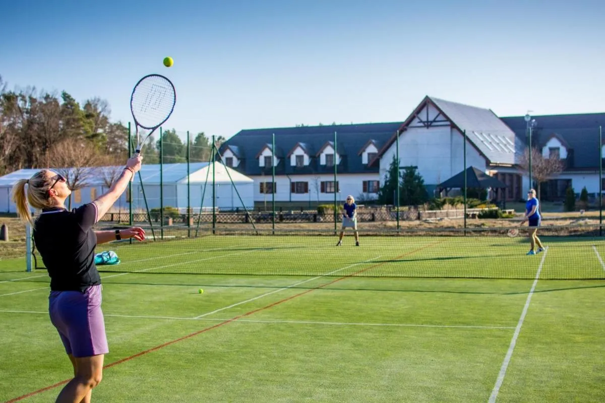 Tennis court in Hotel Barczyzna Medical Spa