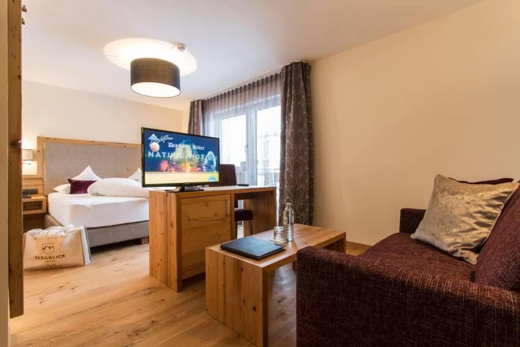 Bed in Hotel Bergblick 4 Sterne Superior