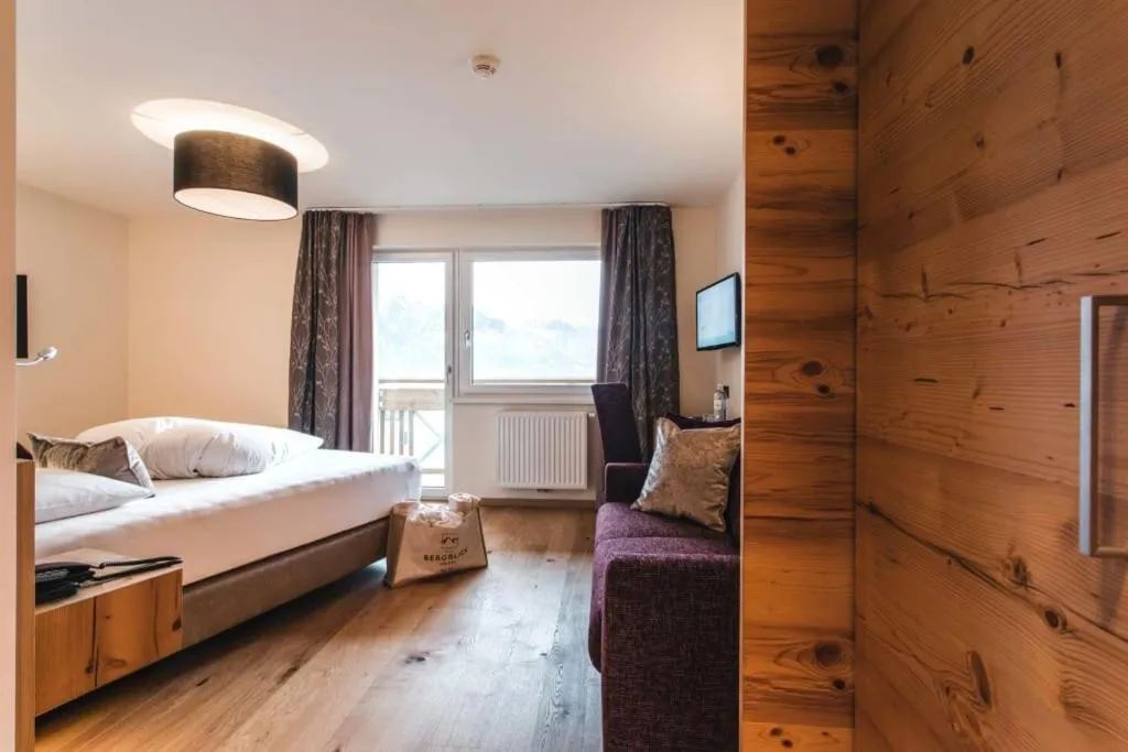 Bed in Hotel Bergblick 4 Sterne Superior