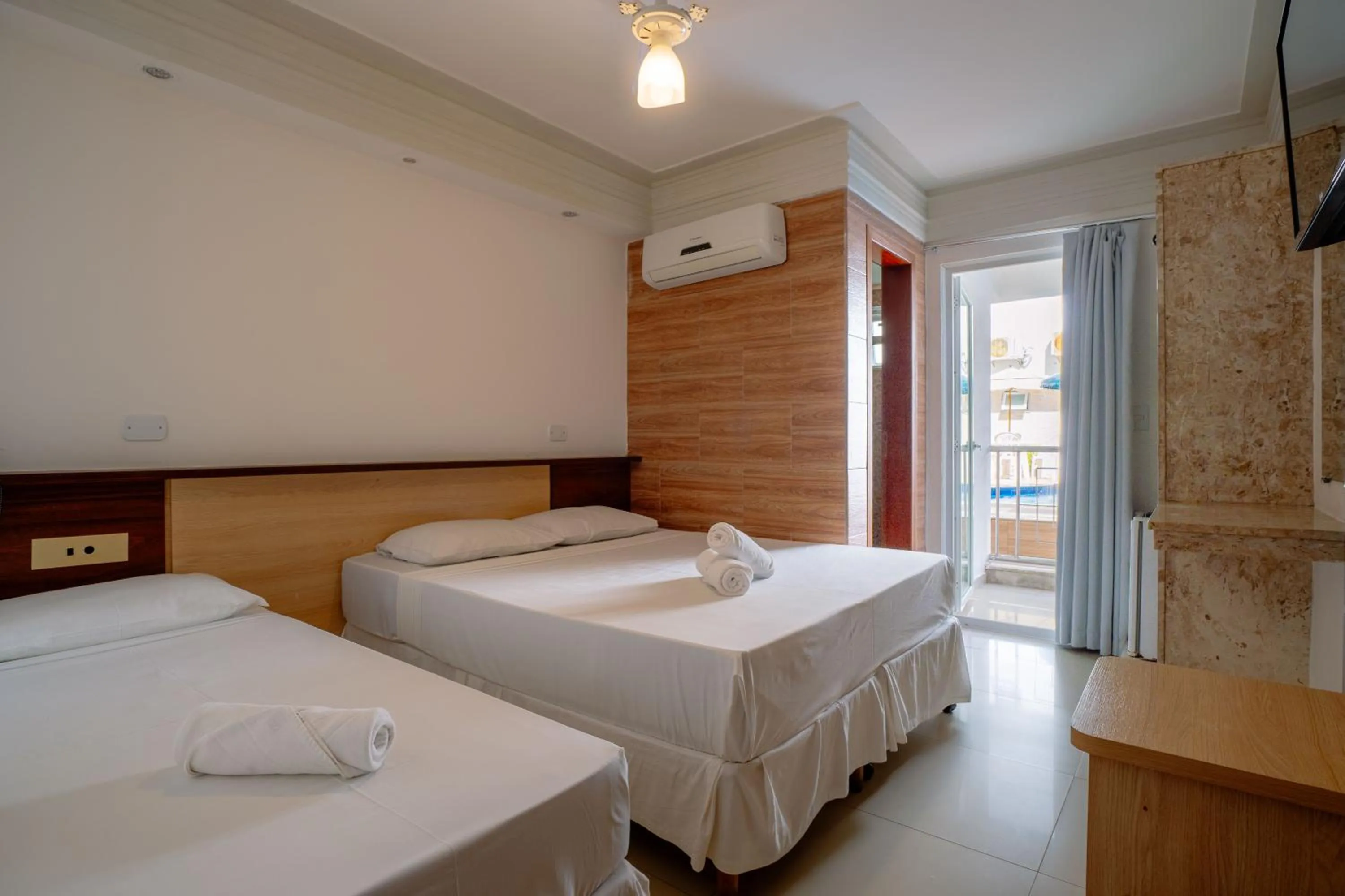 Bedroom, Bed in Shangrilá - Rede Soberano