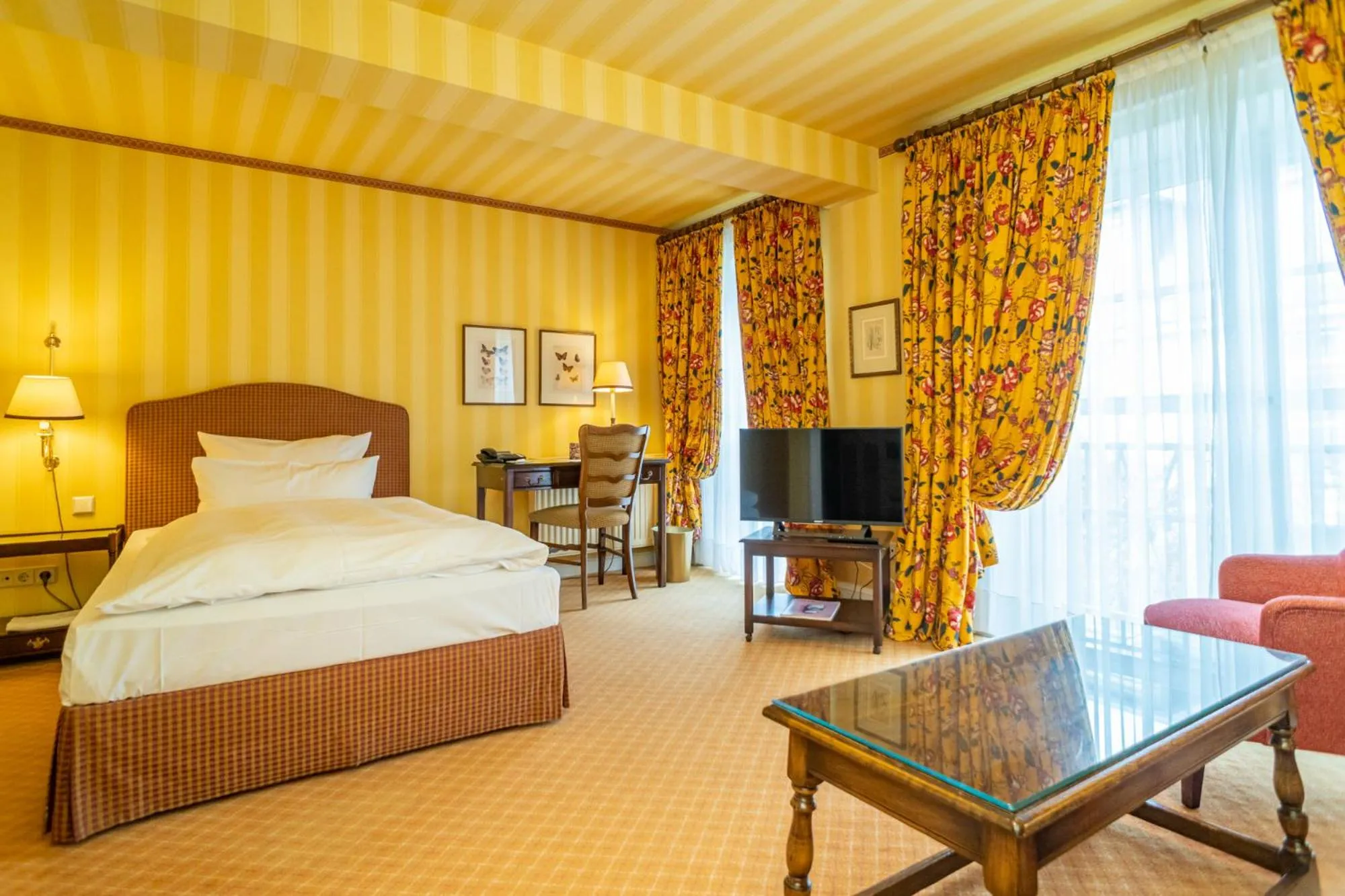 Bed in Hotel Stadt Hamburg