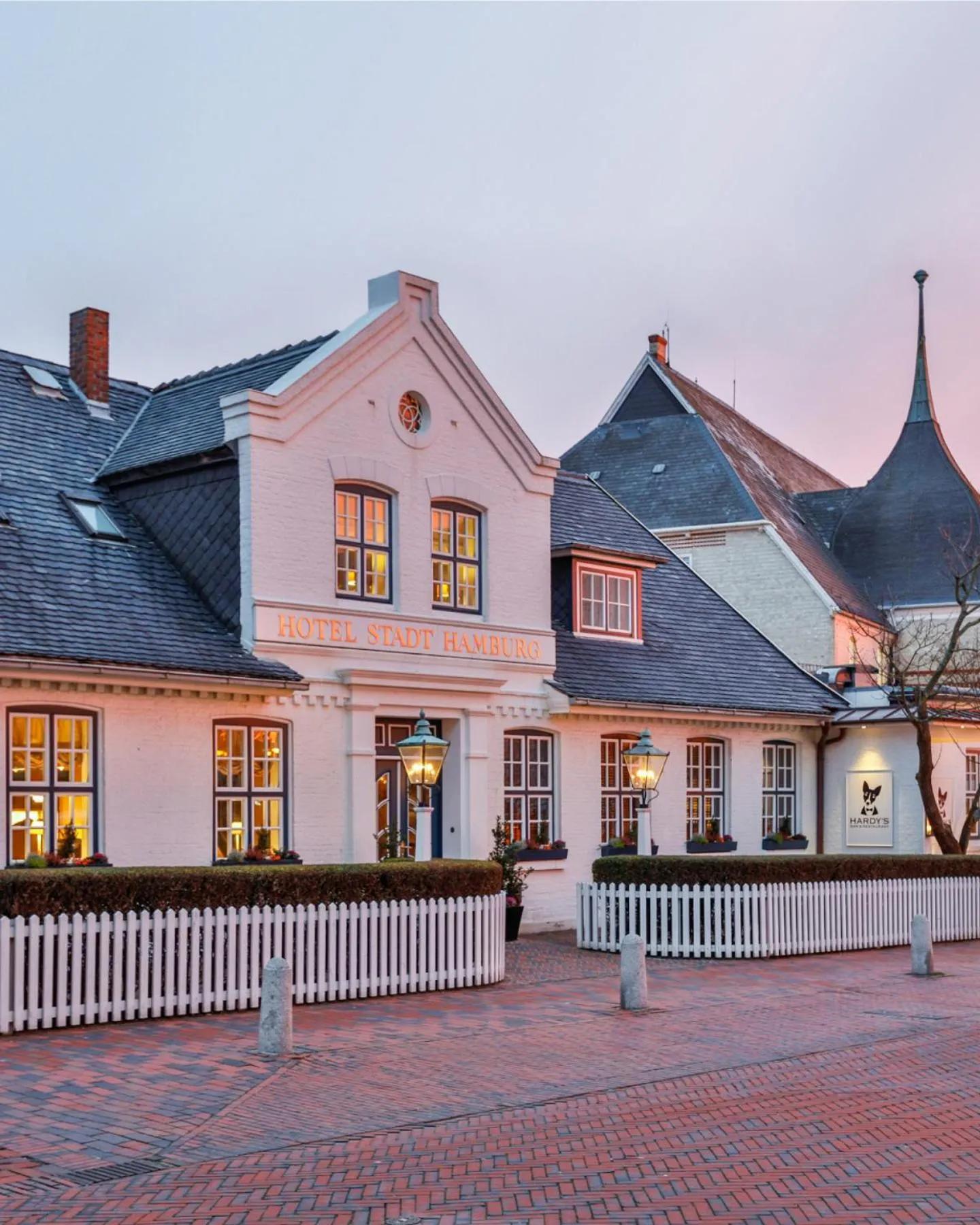 Property building in Hotel Stadt Hamburg