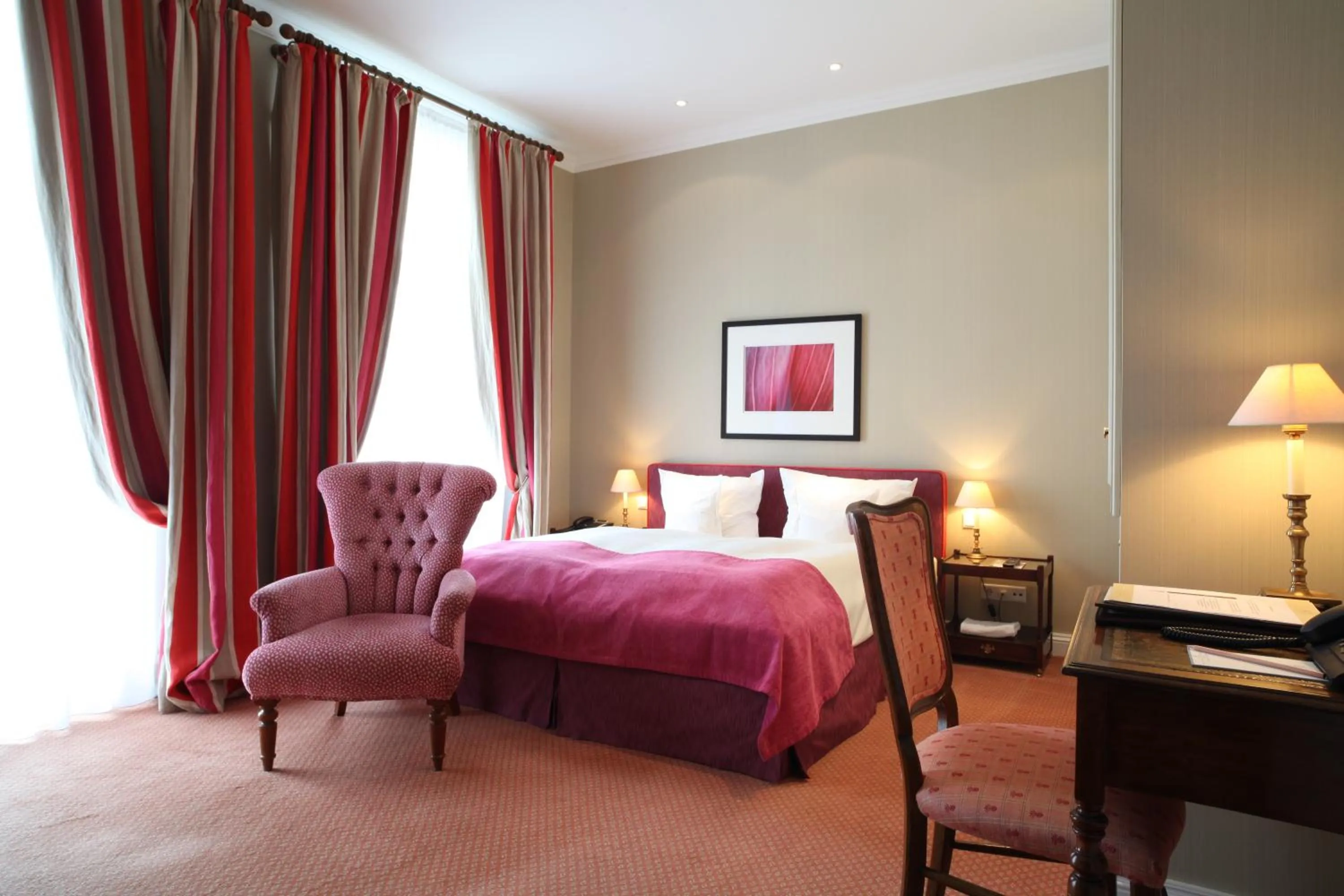 Bedroom, Bed in Hotel Stadt Hamburg