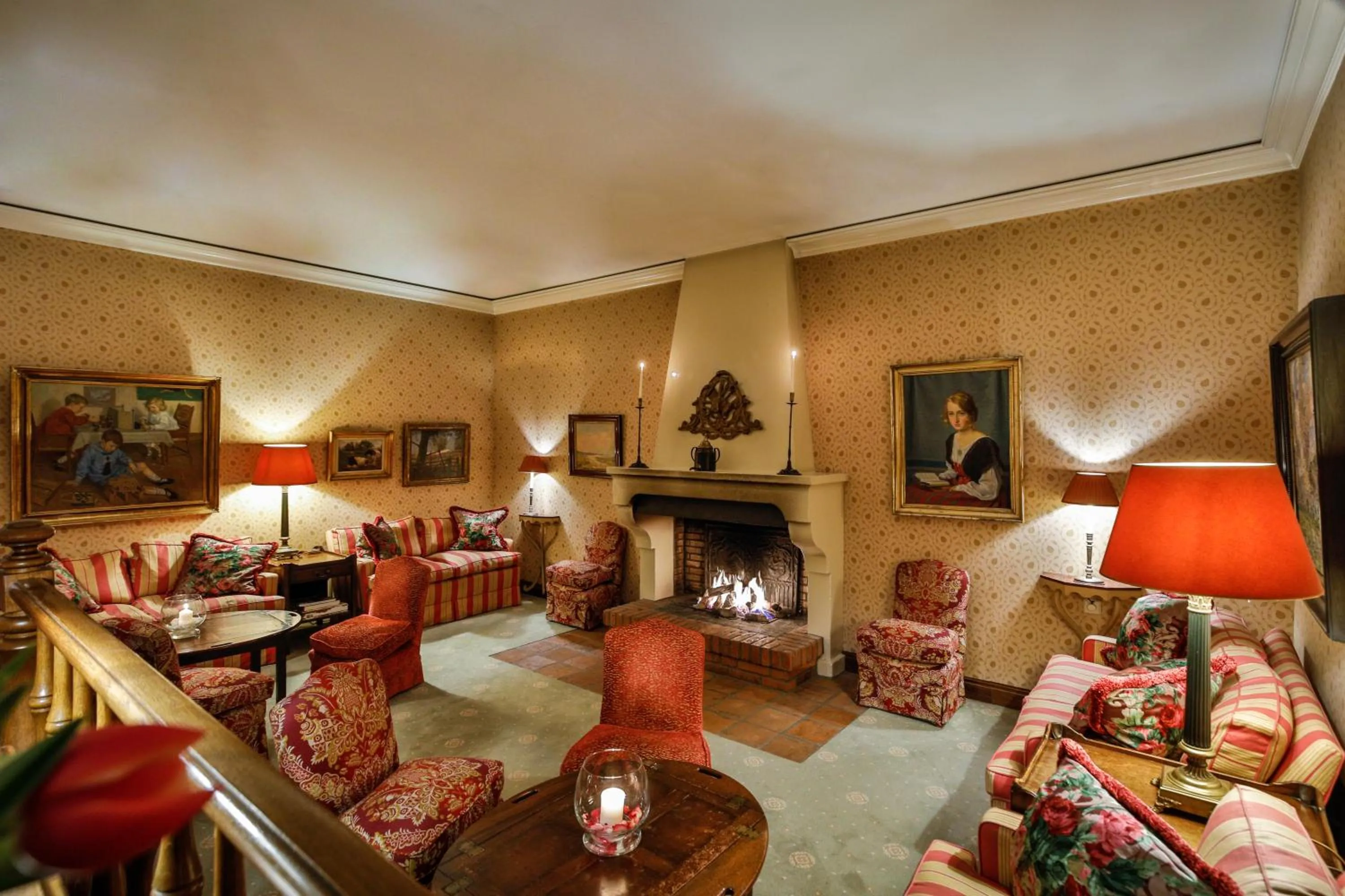 Communal lounge/ TV room in Hotel Stadt Hamburg