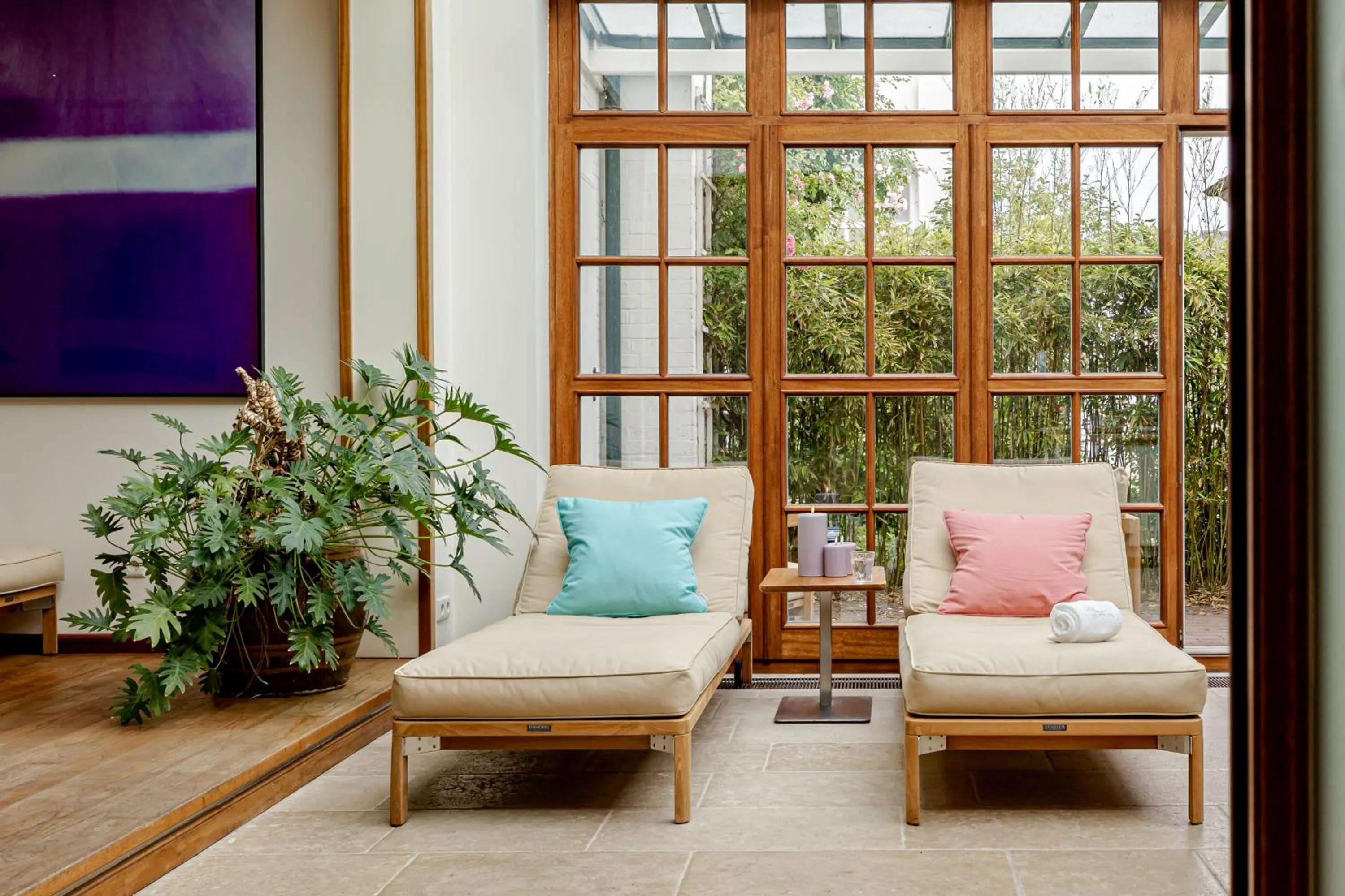 Swimming pool in Hotel Stadt Hamburg