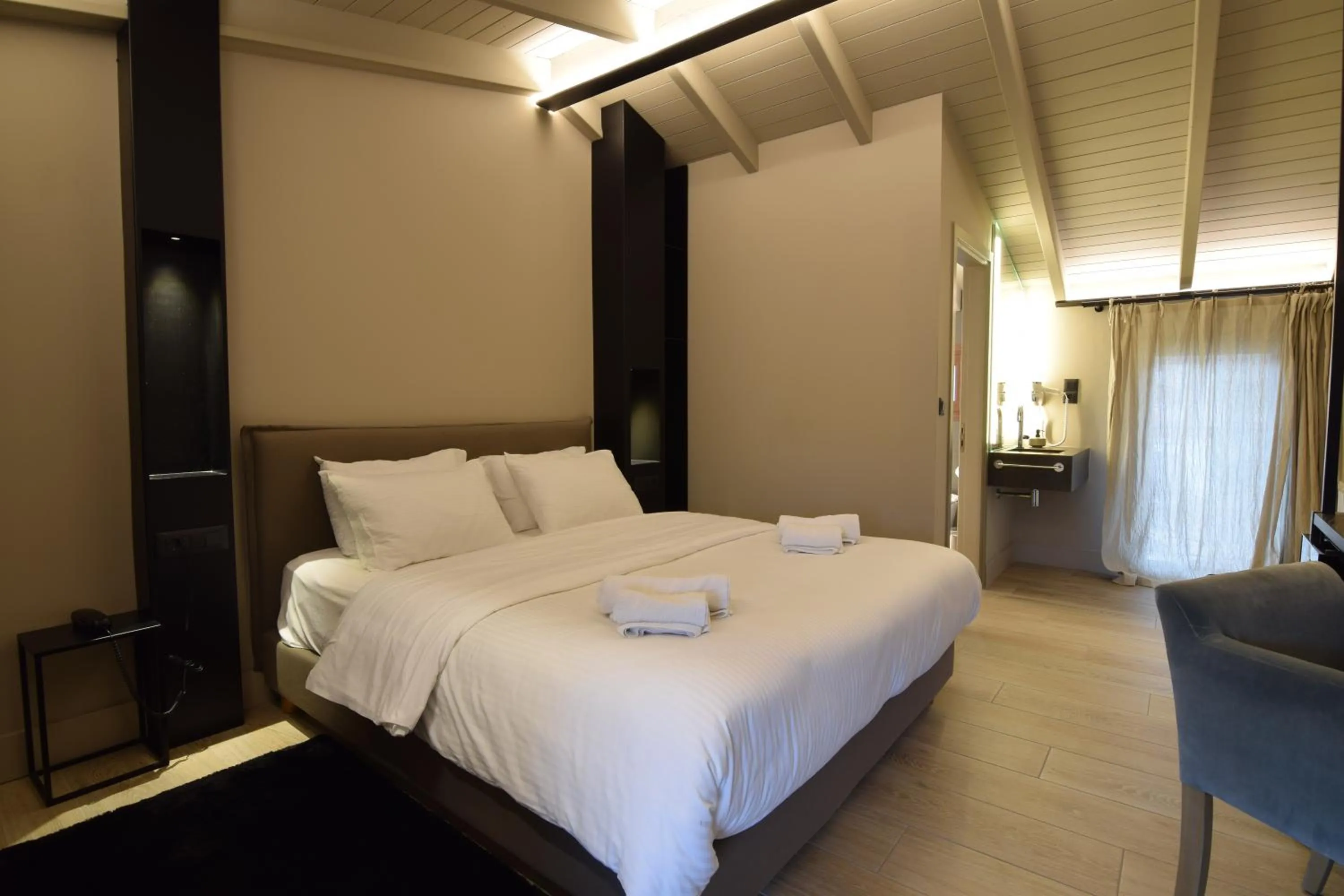 Breakfast, Bed in Anesis Hotel