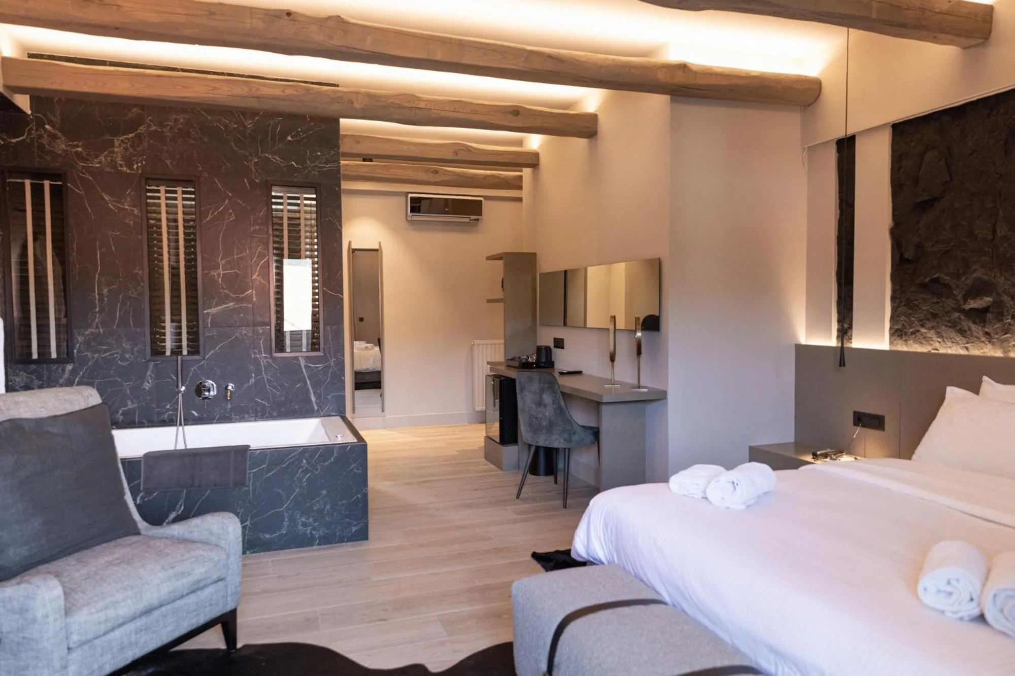 Breakfast, Bed in Anesis Hotel