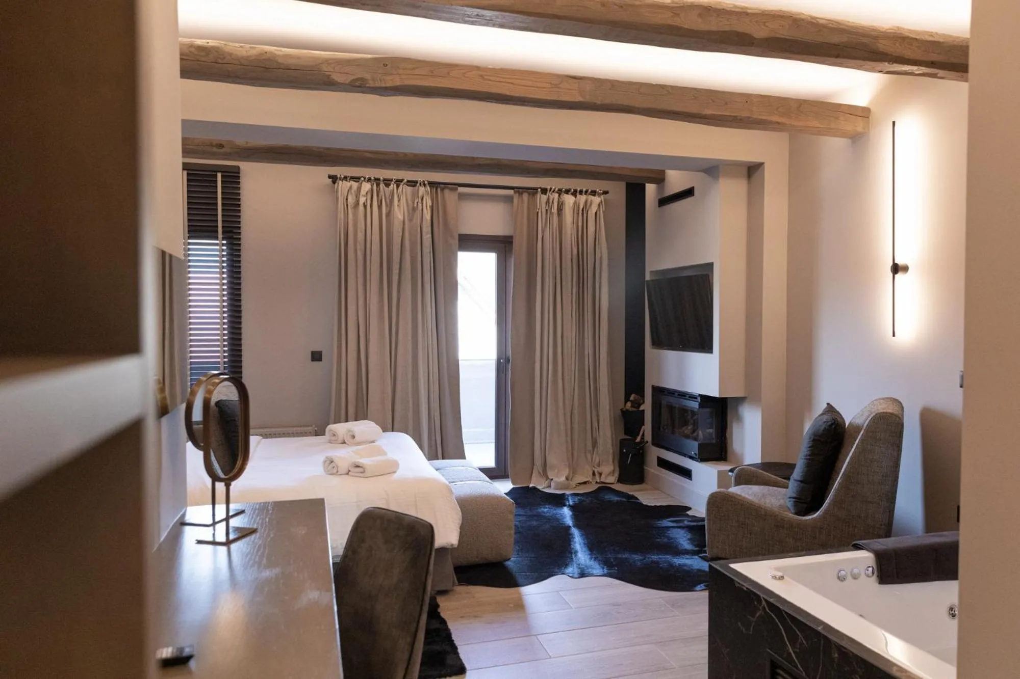 Breakfast, Bed in Anesis Hotel