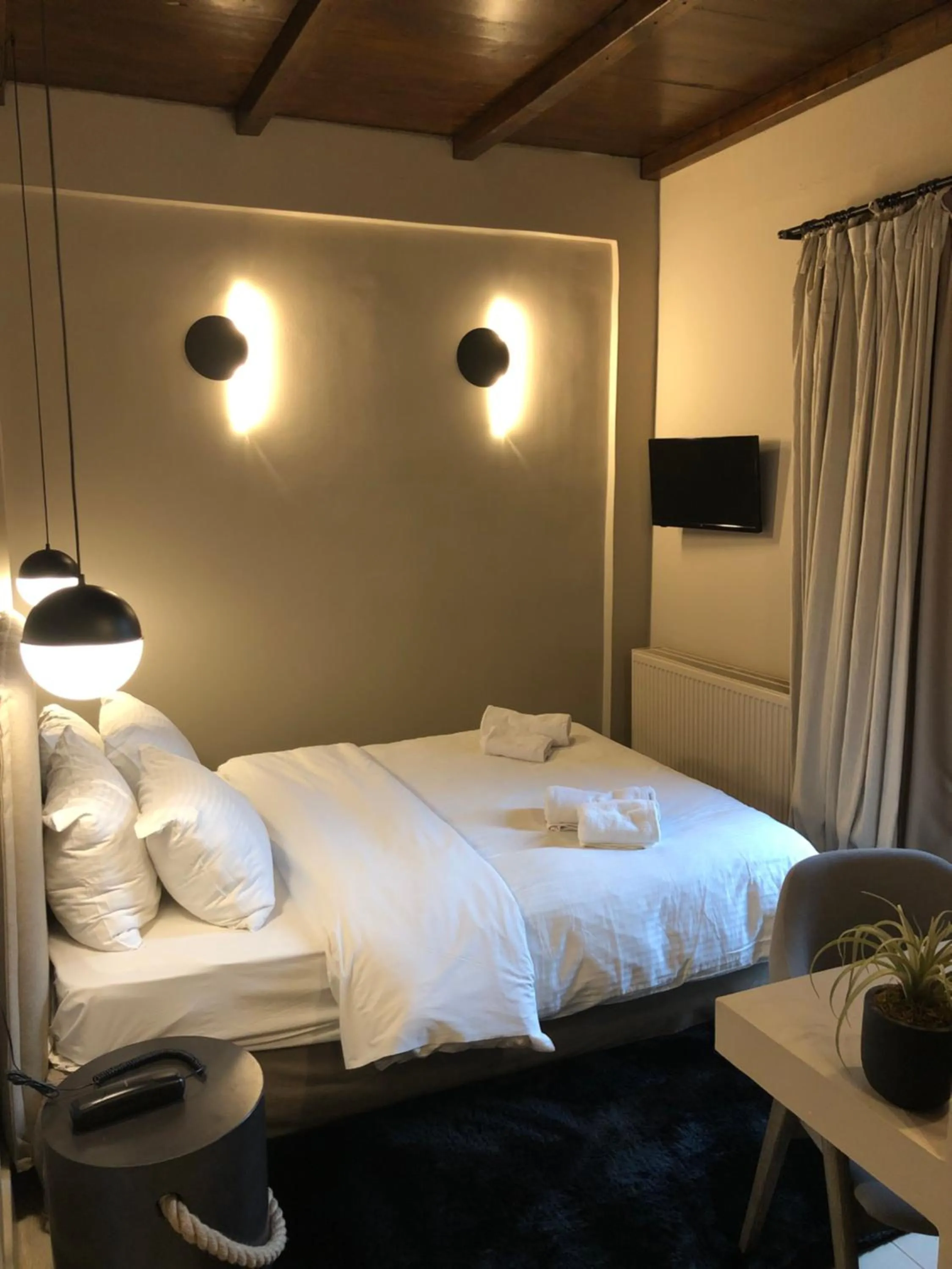 Breakfast, Bed in Anesis Hotel