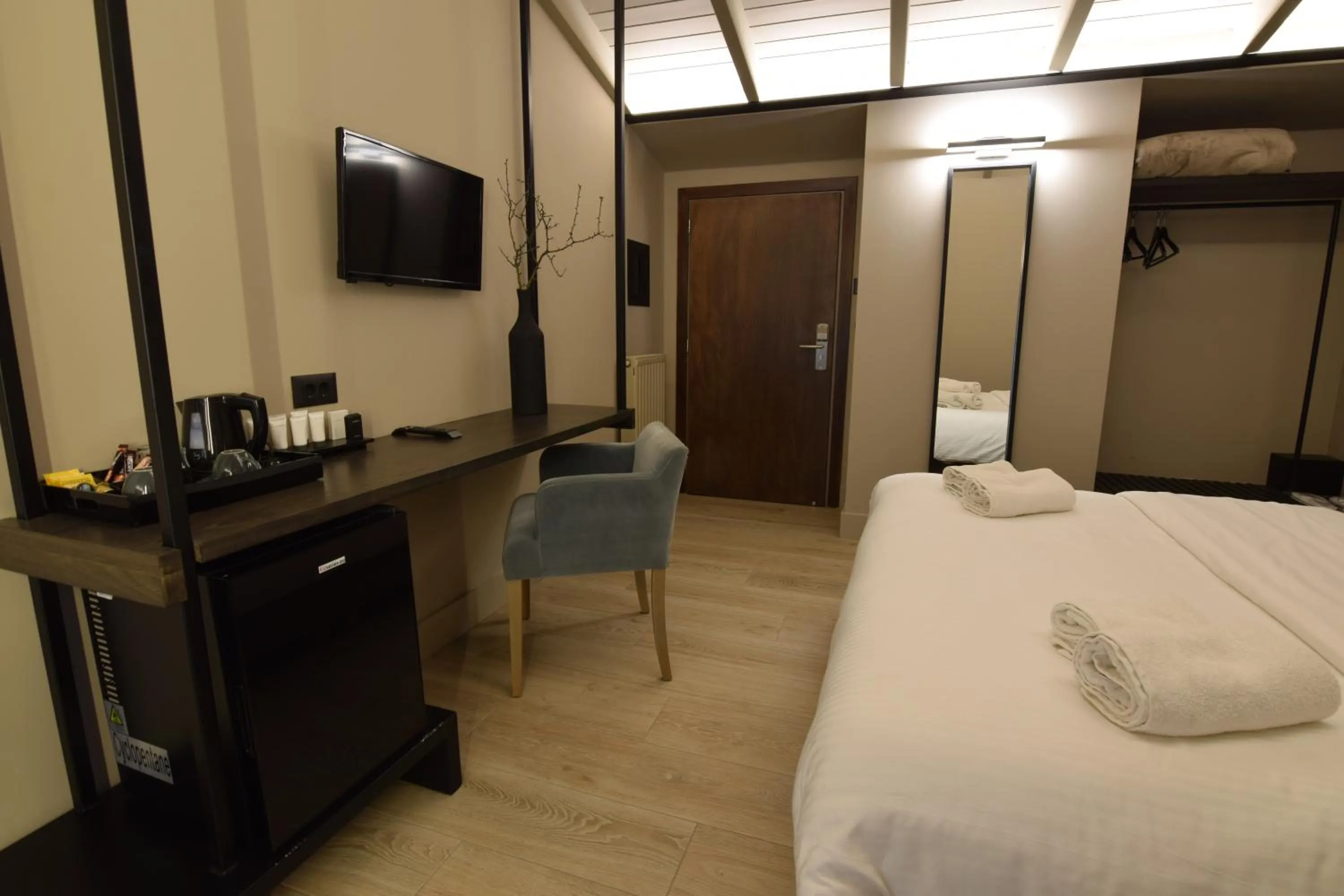 Breakfast, Bed in Anesis Hotel