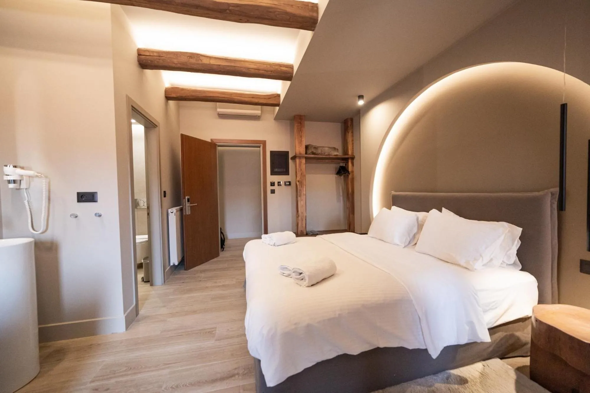 Breakfast, Bed in Anesis Hotel