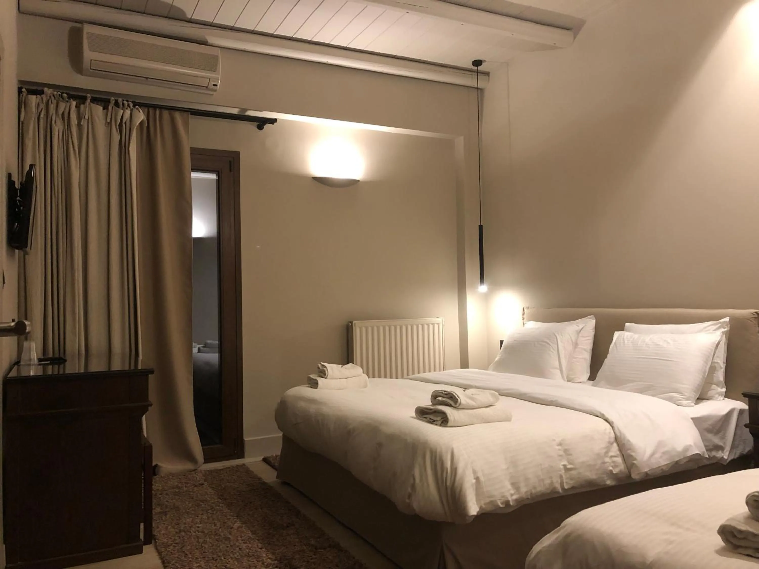 Breakfast, Bed in Anesis Hotel