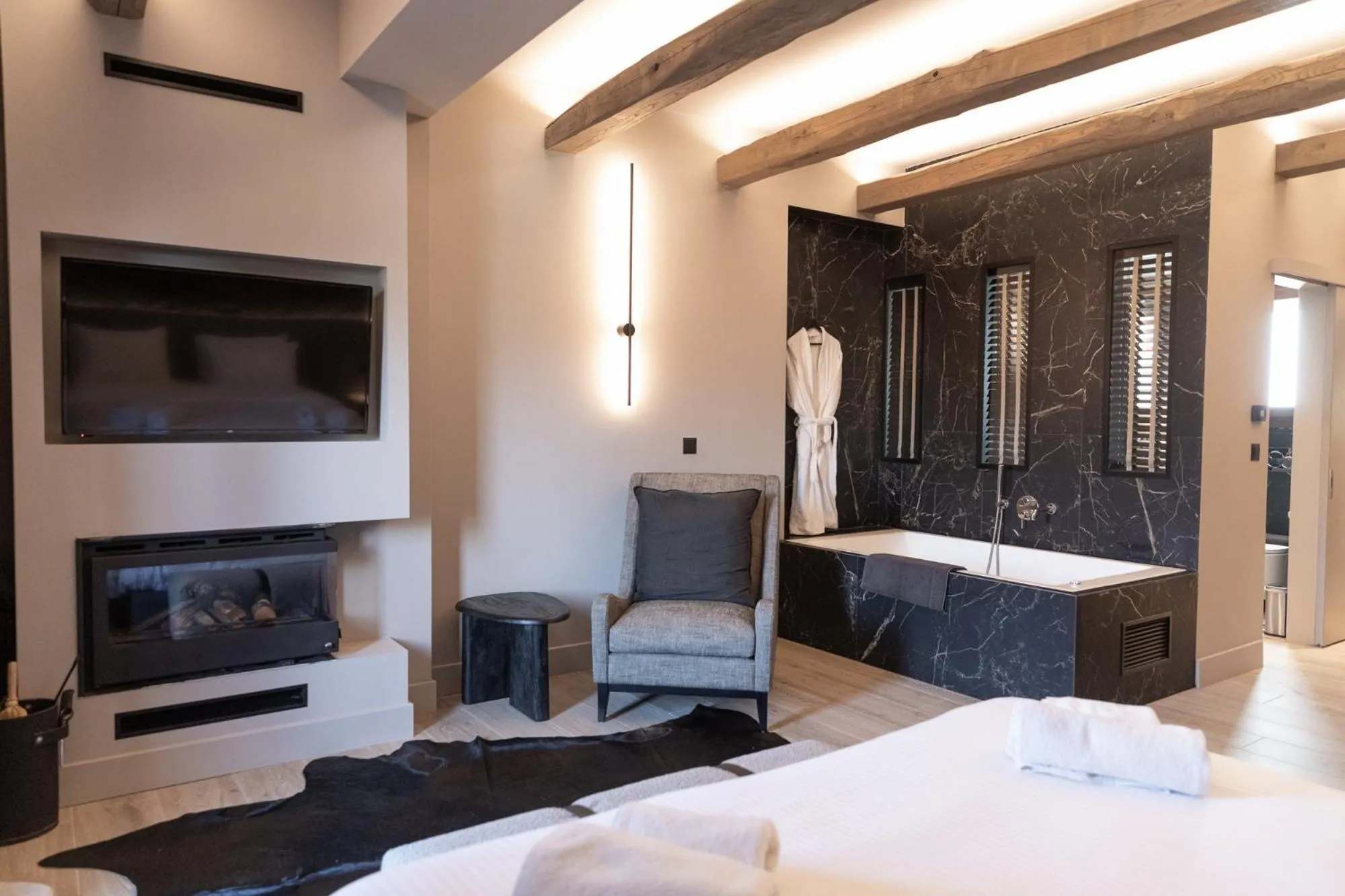 Breakfast, Bed in Anesis Hotel